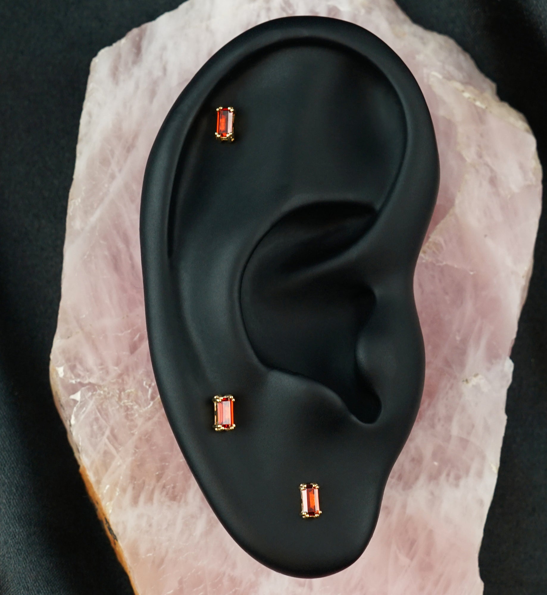 14kt Gold Rectangle Garnet CZ Threadless Top