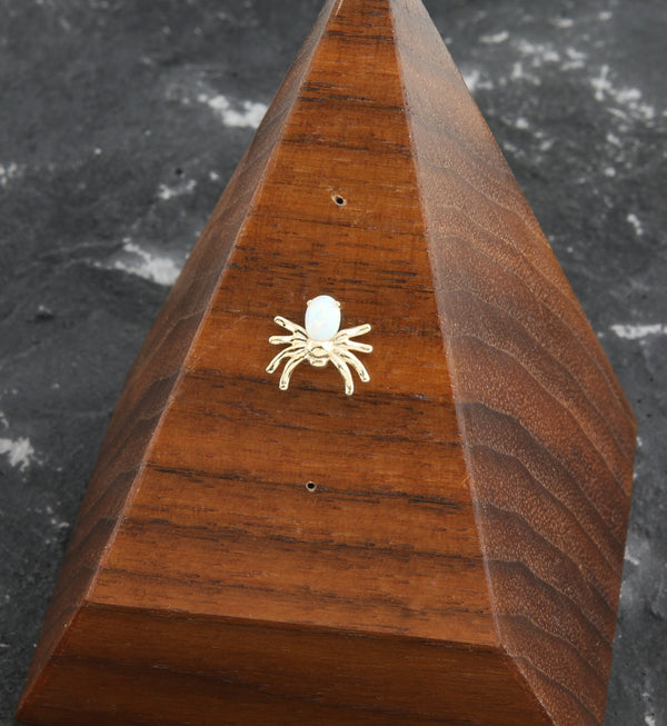 14kt Gold Spider White Opalite Threadless Top