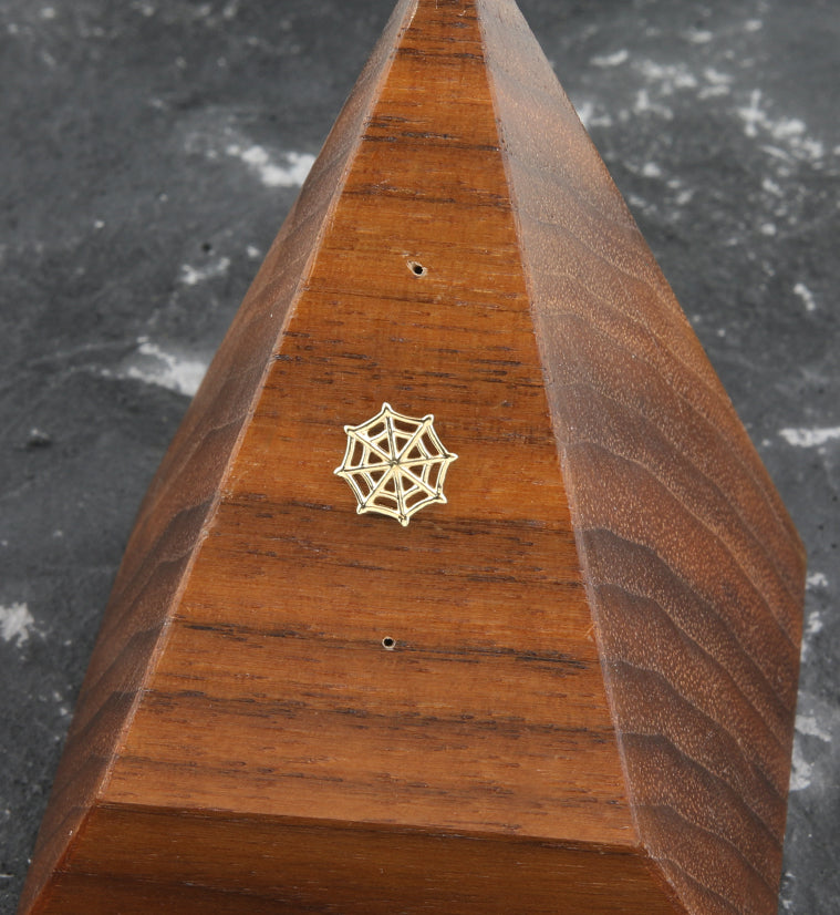 14kt Gold Spiderweb Threadless Top