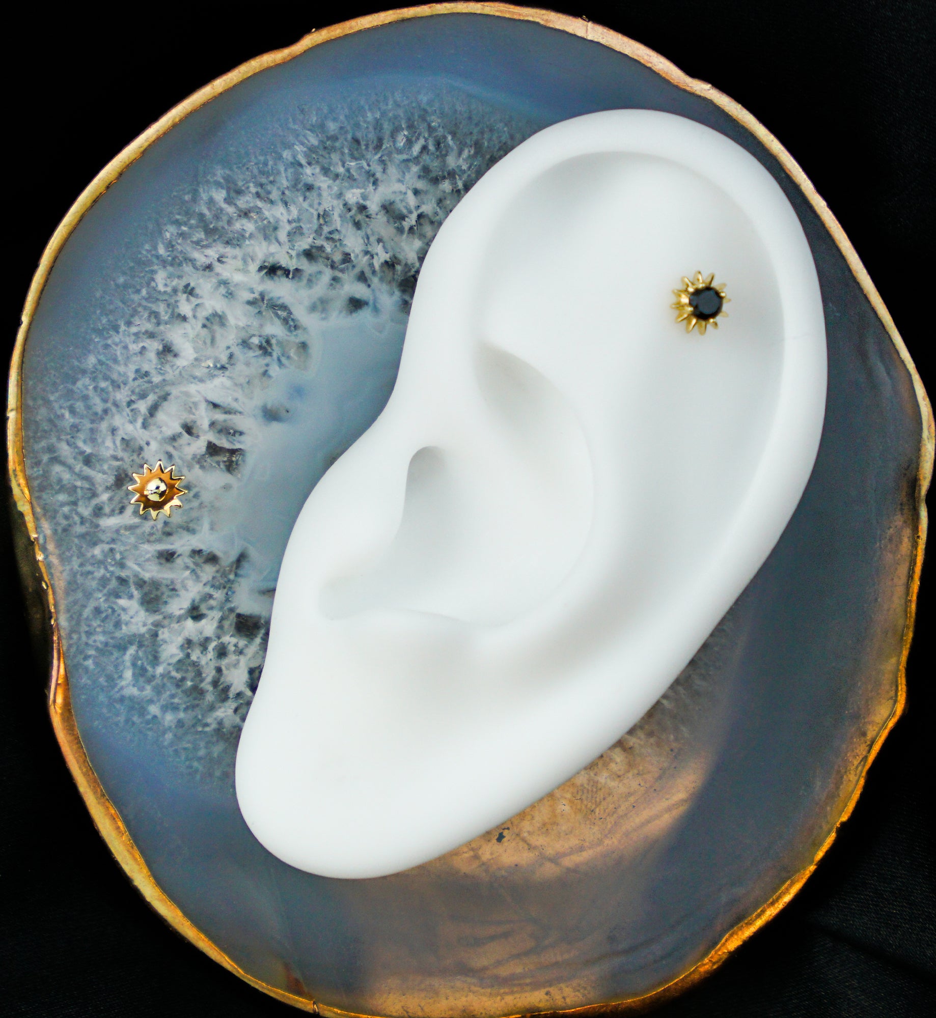 14kt Gold Spiked Black Sun CZ Threadless Top