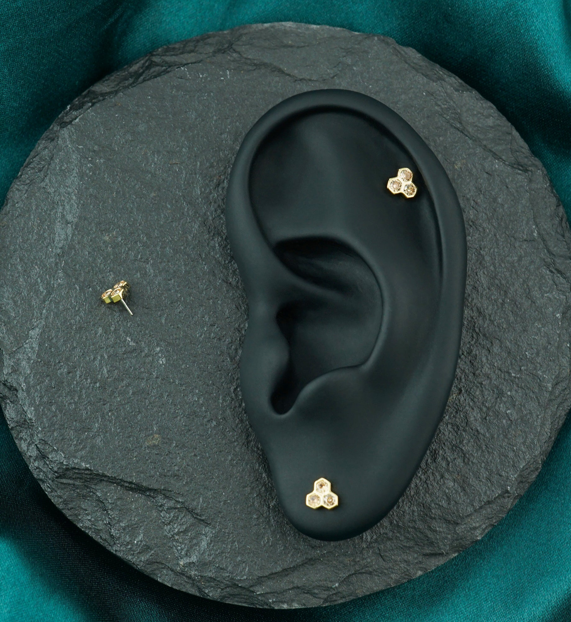 14kt Gold Tri Honeycomb Champagne CZ Threadless Top