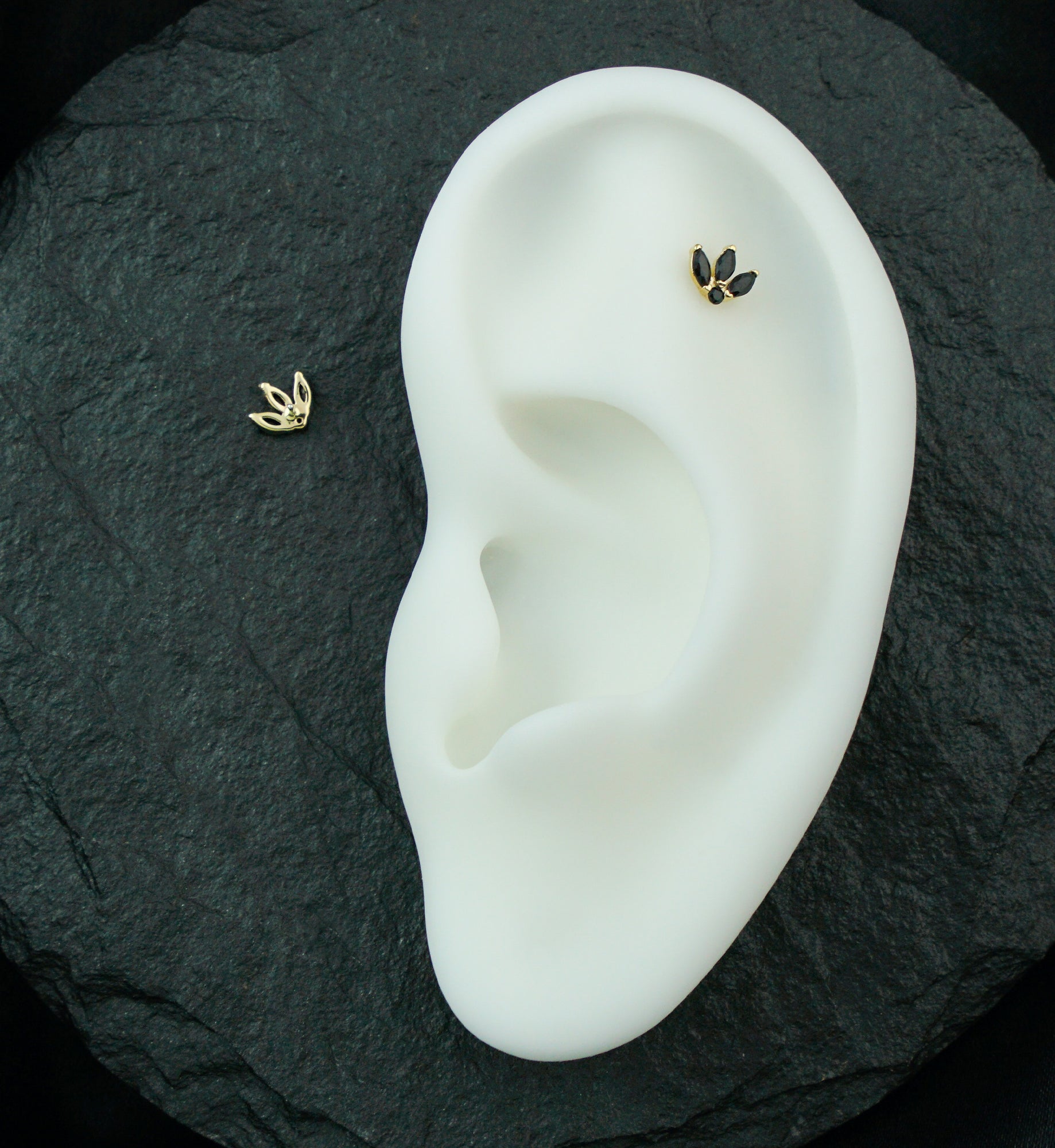 14kt Gold Tri Sepal Black CZ Threadless Top