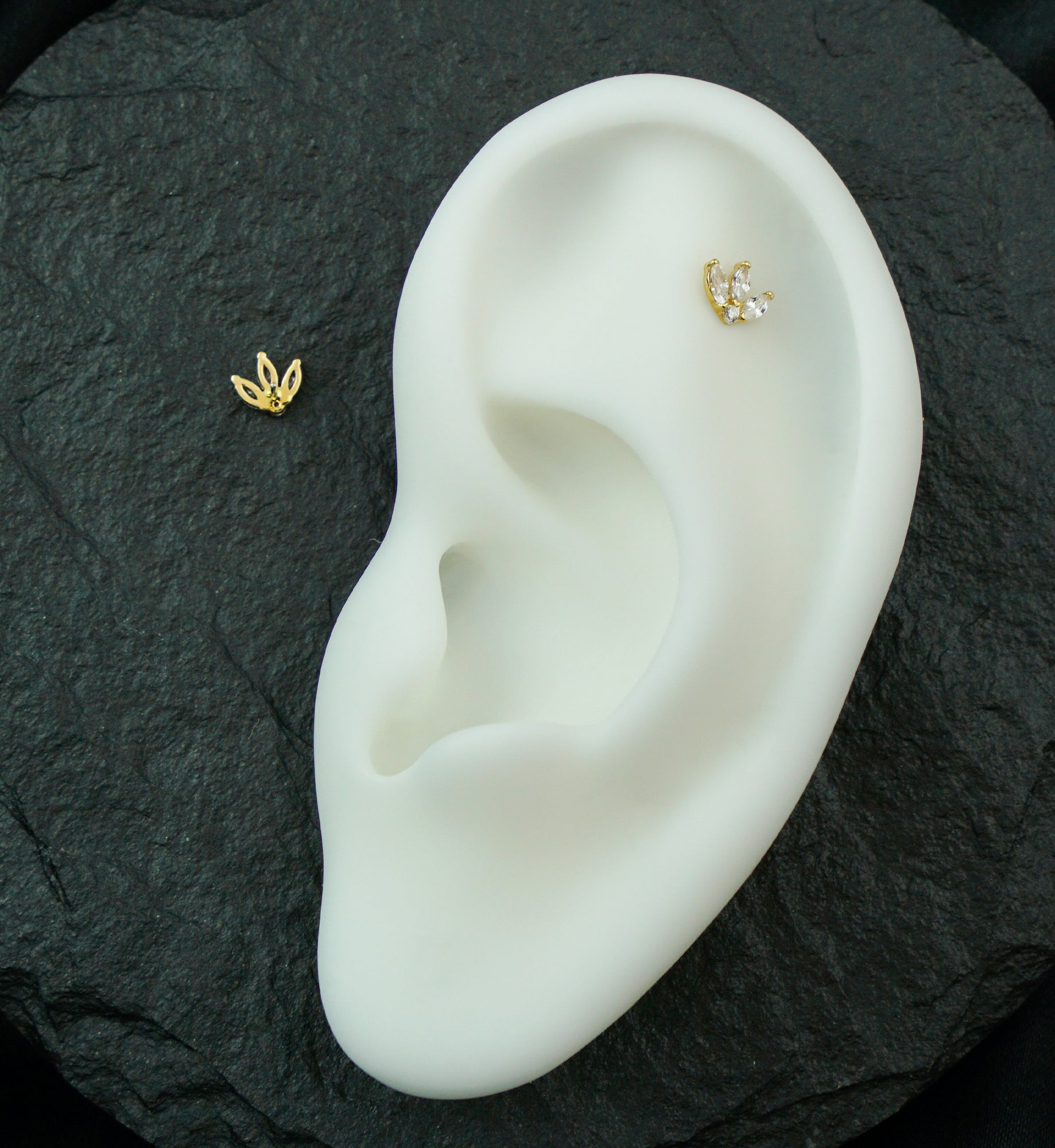 14kt Gold Tri Sepal Clear CZ Threadless Top