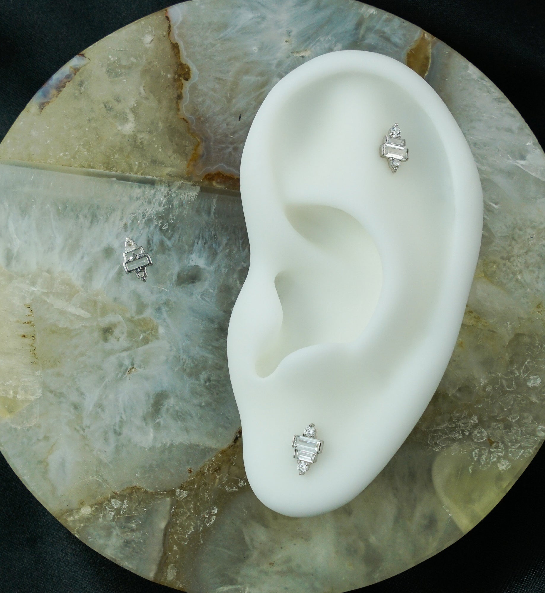 14kt White Gold Dual Baguette CZ Threadless Top