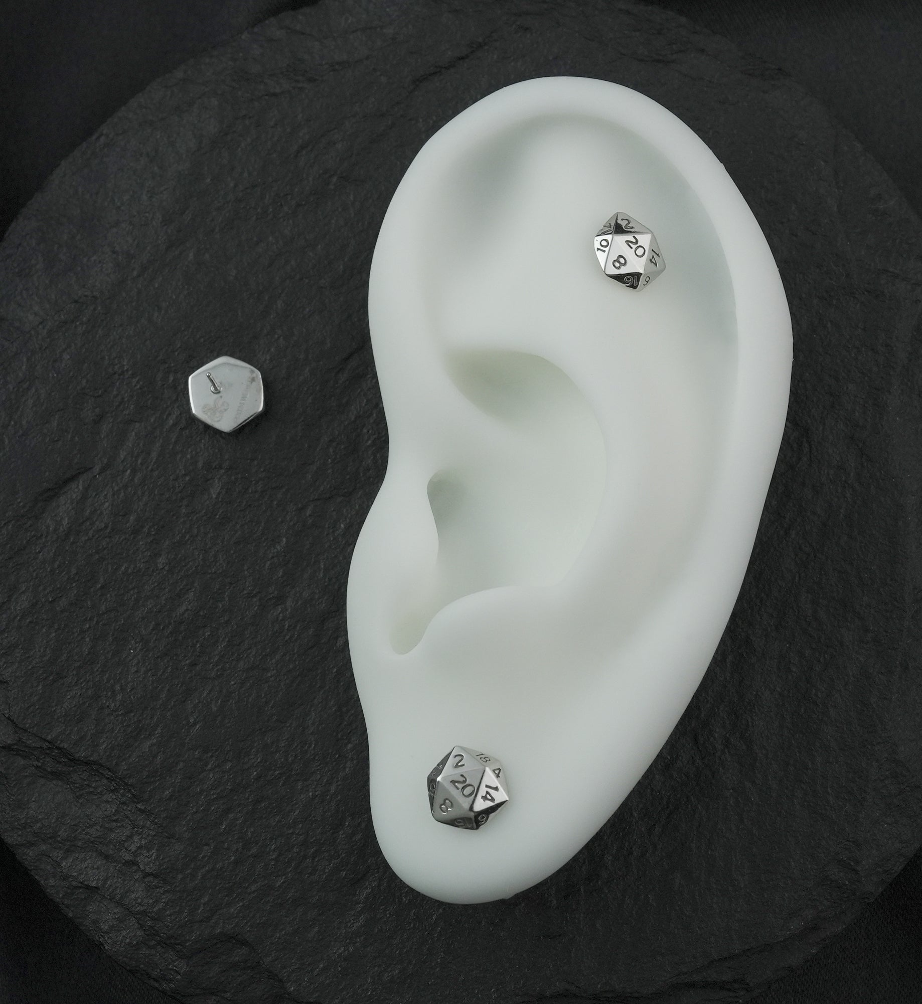 14kt White Gold Dungeons & Dragons Dice Threadless Top