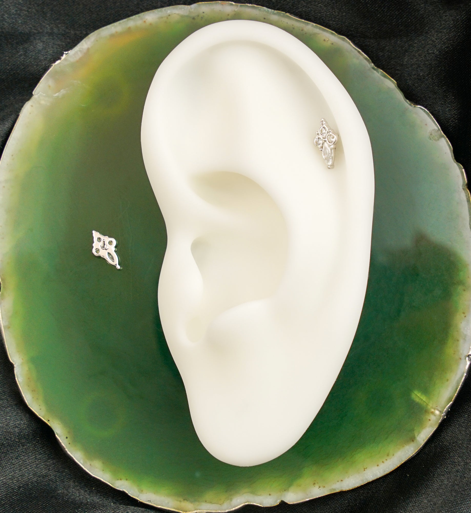 14kt White Gold Marquise Trinity Clear CZ Threadless Top