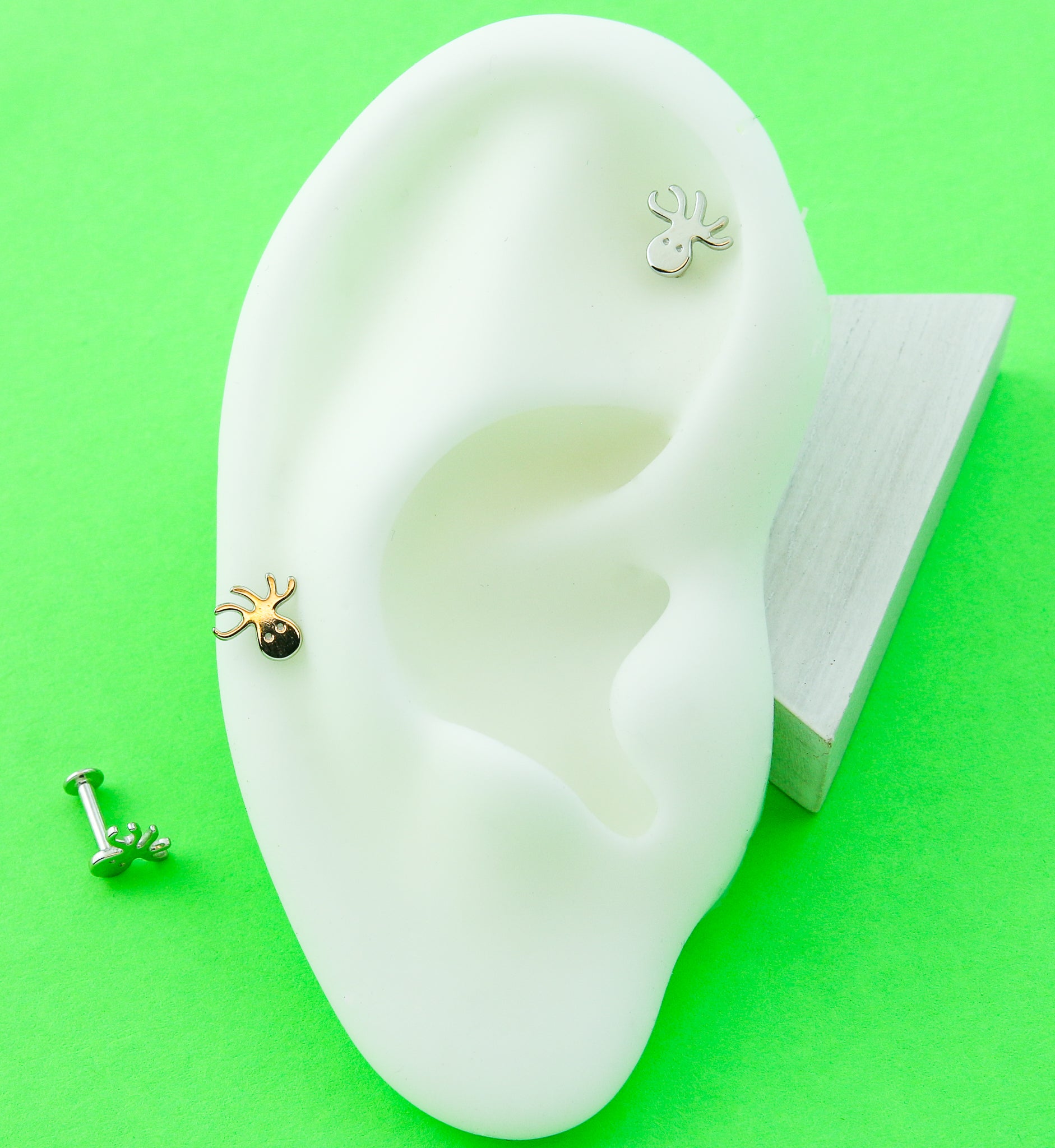 14kt White Gold Octopus Internally Threaded Labret