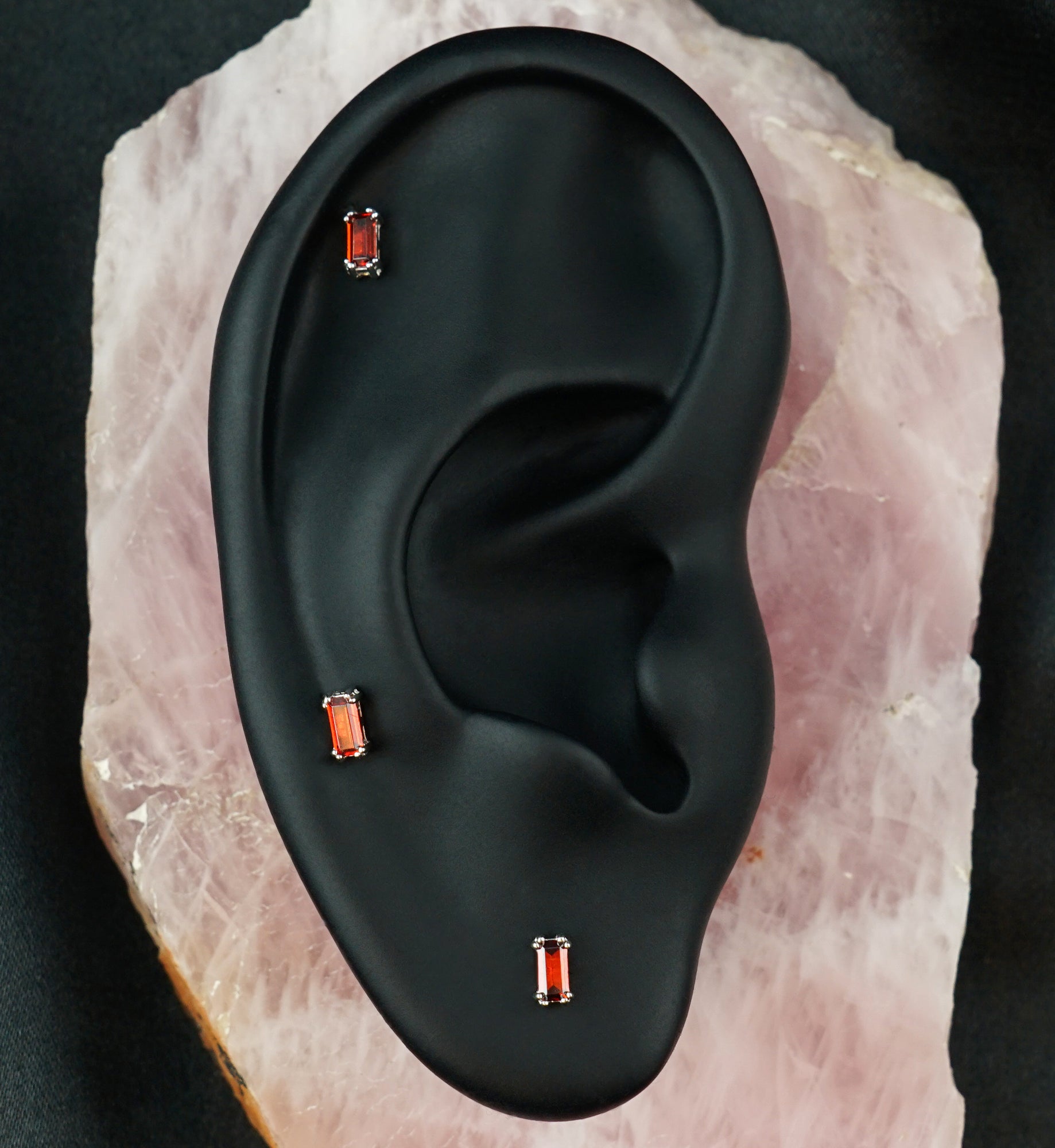 14kt White Gold Rectangle Garnet CZ Threadless Top