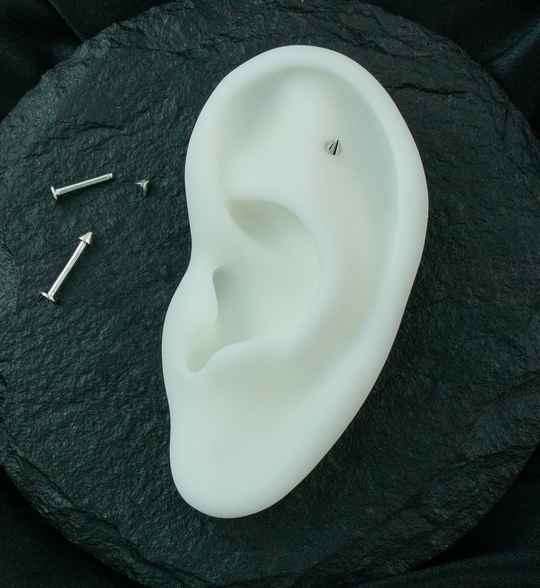 14kt White Gold Spike Flat Back Labret Post