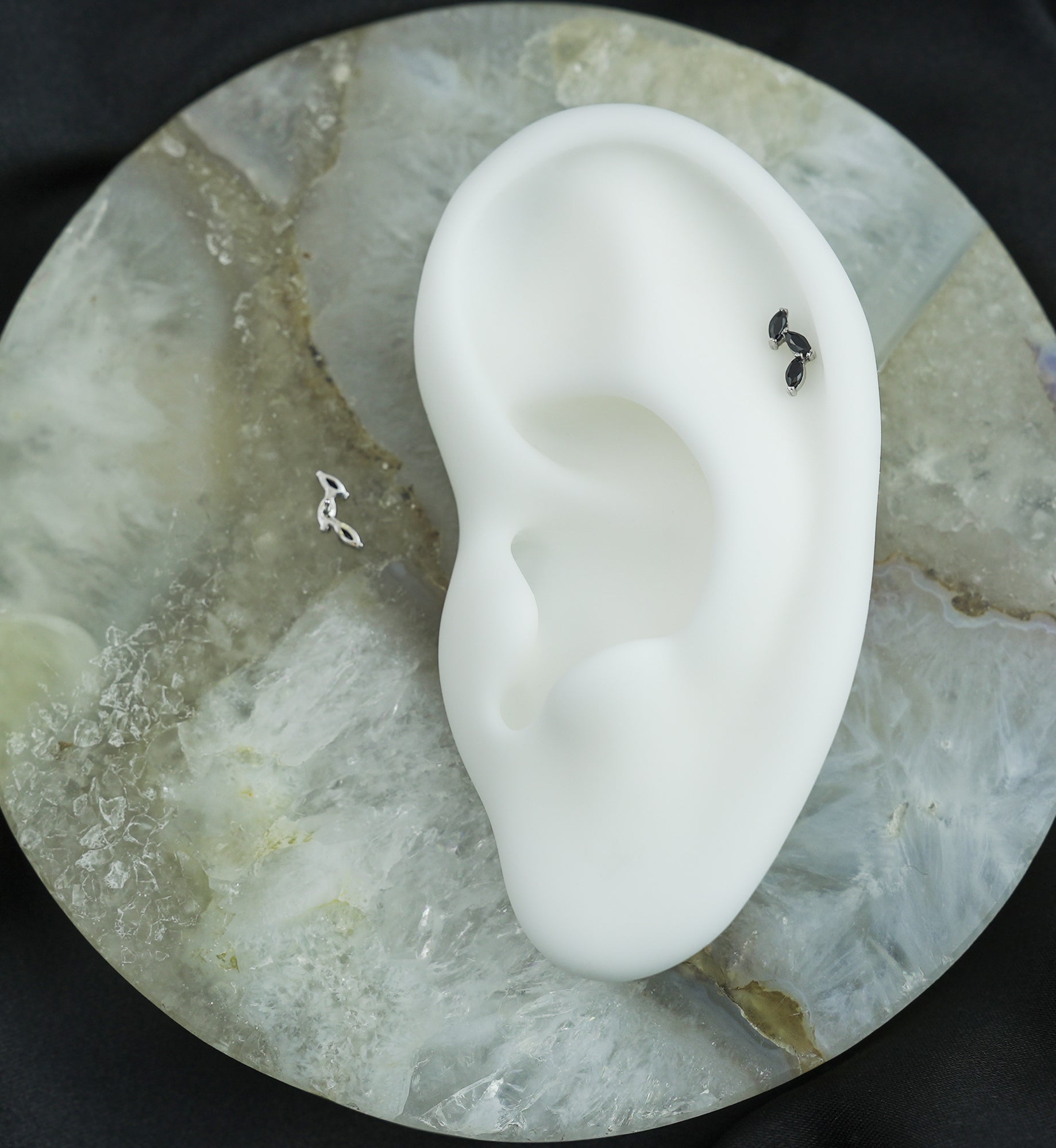 14kt White Gold Triple Marquise Vine Black CZ Threadless Top