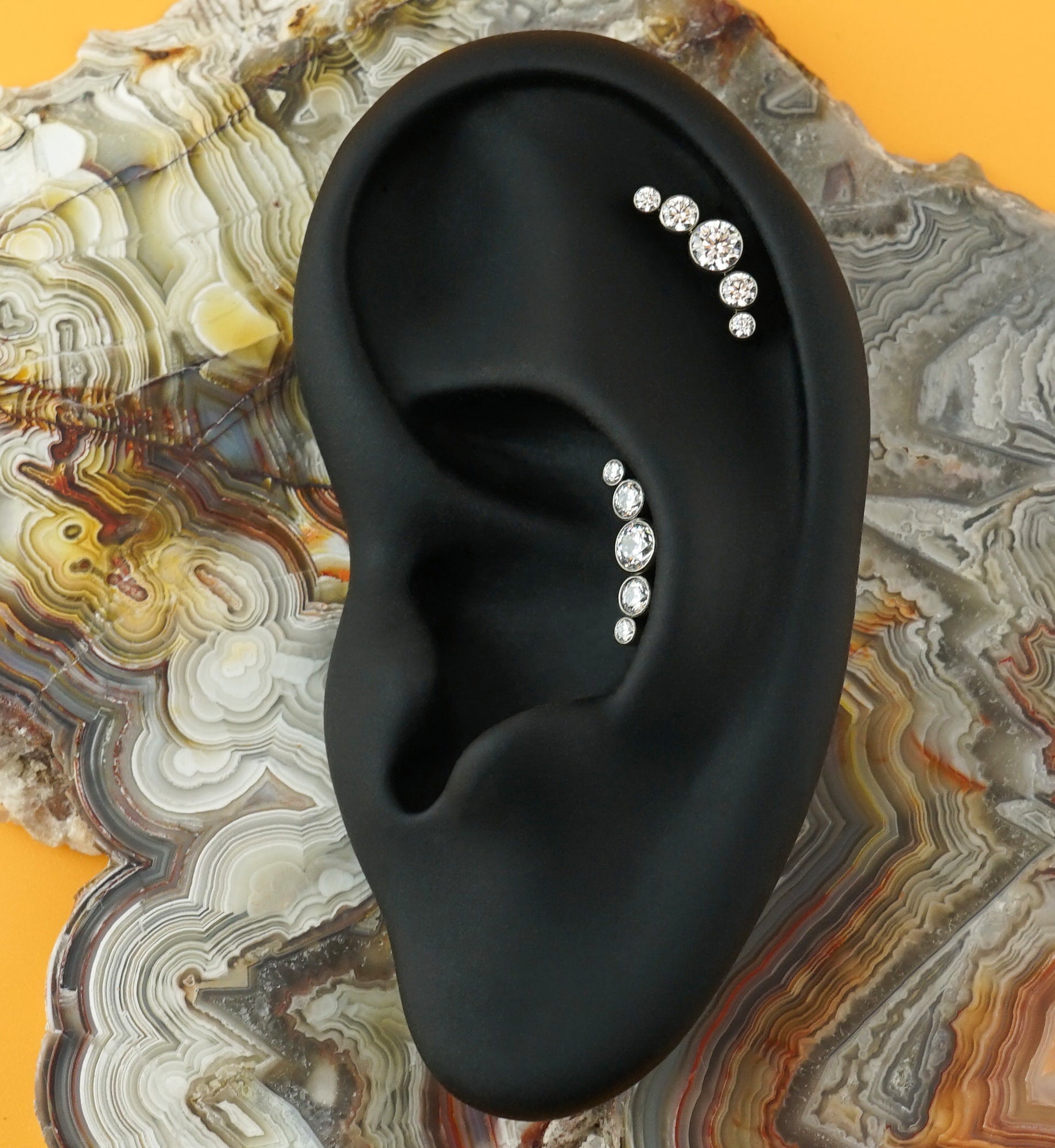 16G Clear CZ Truce Top Titanium Labret