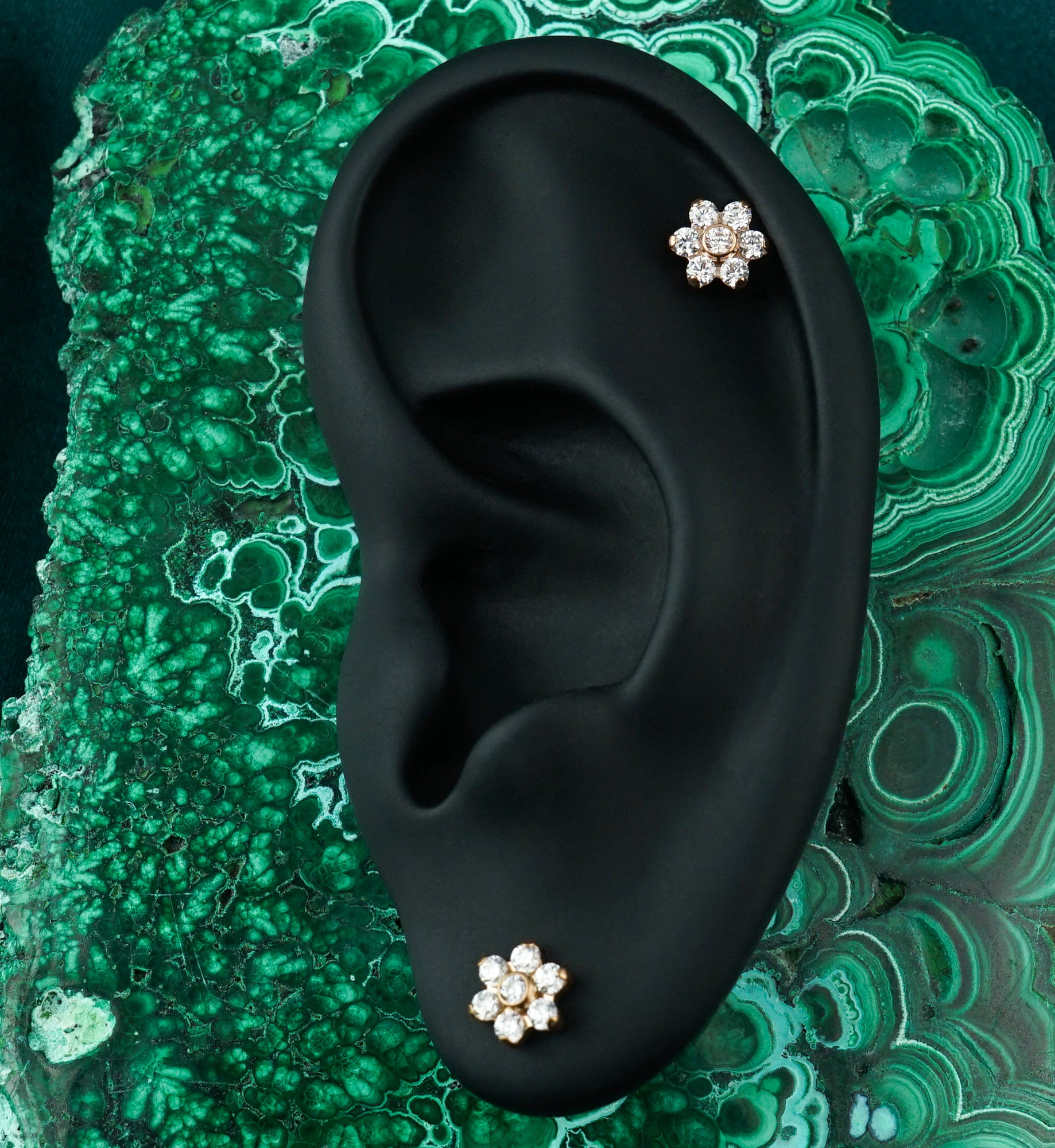 16G Rose Gold PVD CZ Flower Titanium Labret Post