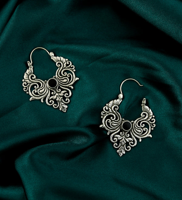 Lacey Onyx White Brass Earrings
