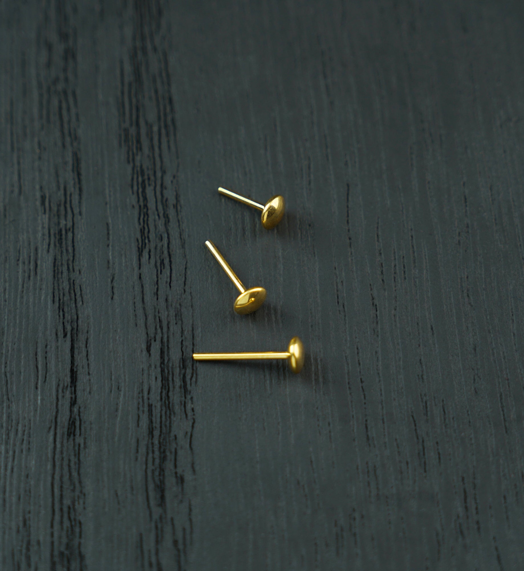 24kt Gold PVD Convex Disk Titanium Threadless Labret Post