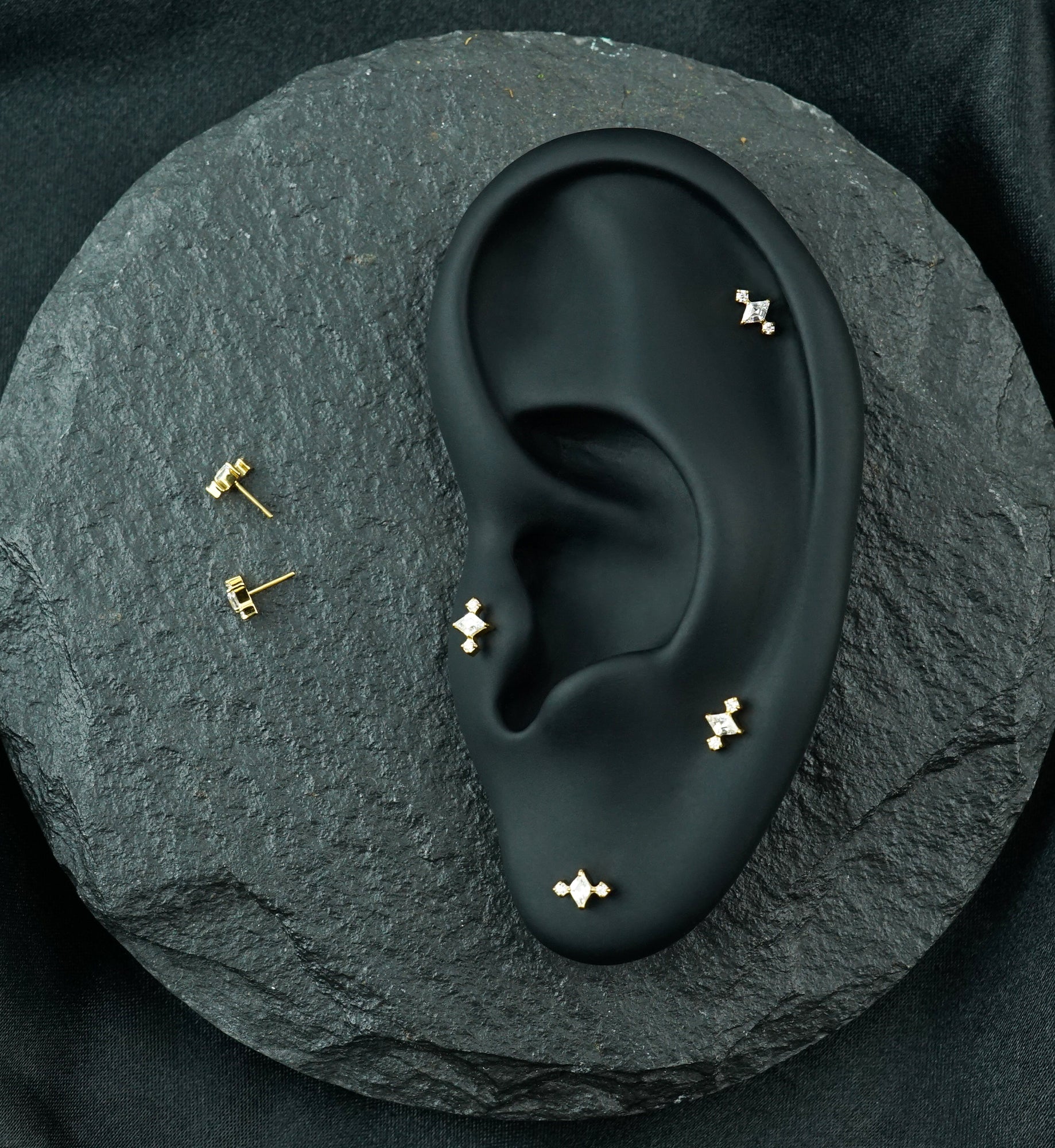 24kt Gold PVD Diamond Bloom Clear CZ Titanium Threadless Top