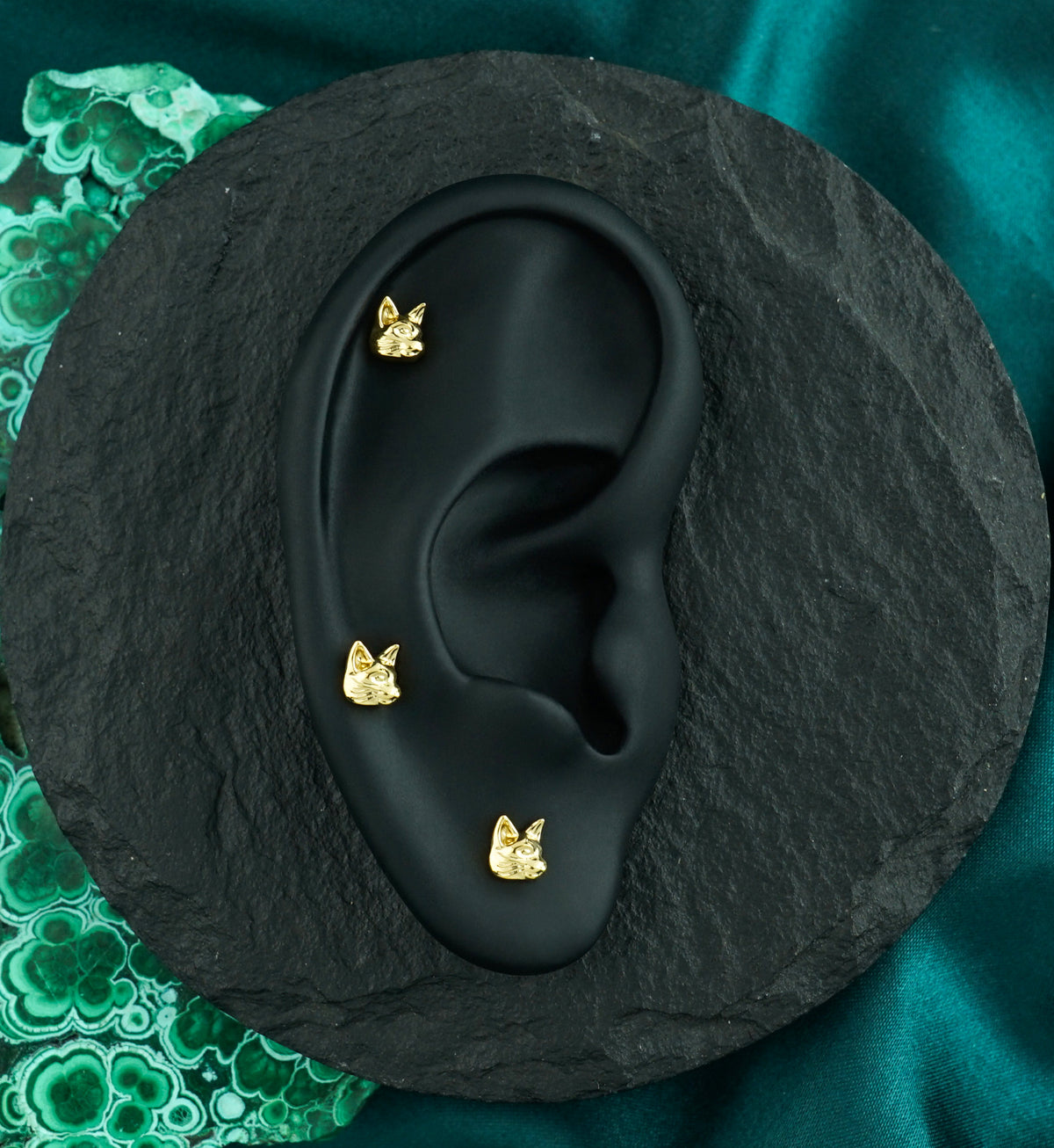 24kt Gold PVD Hunter Cat Titanium Threadless Top