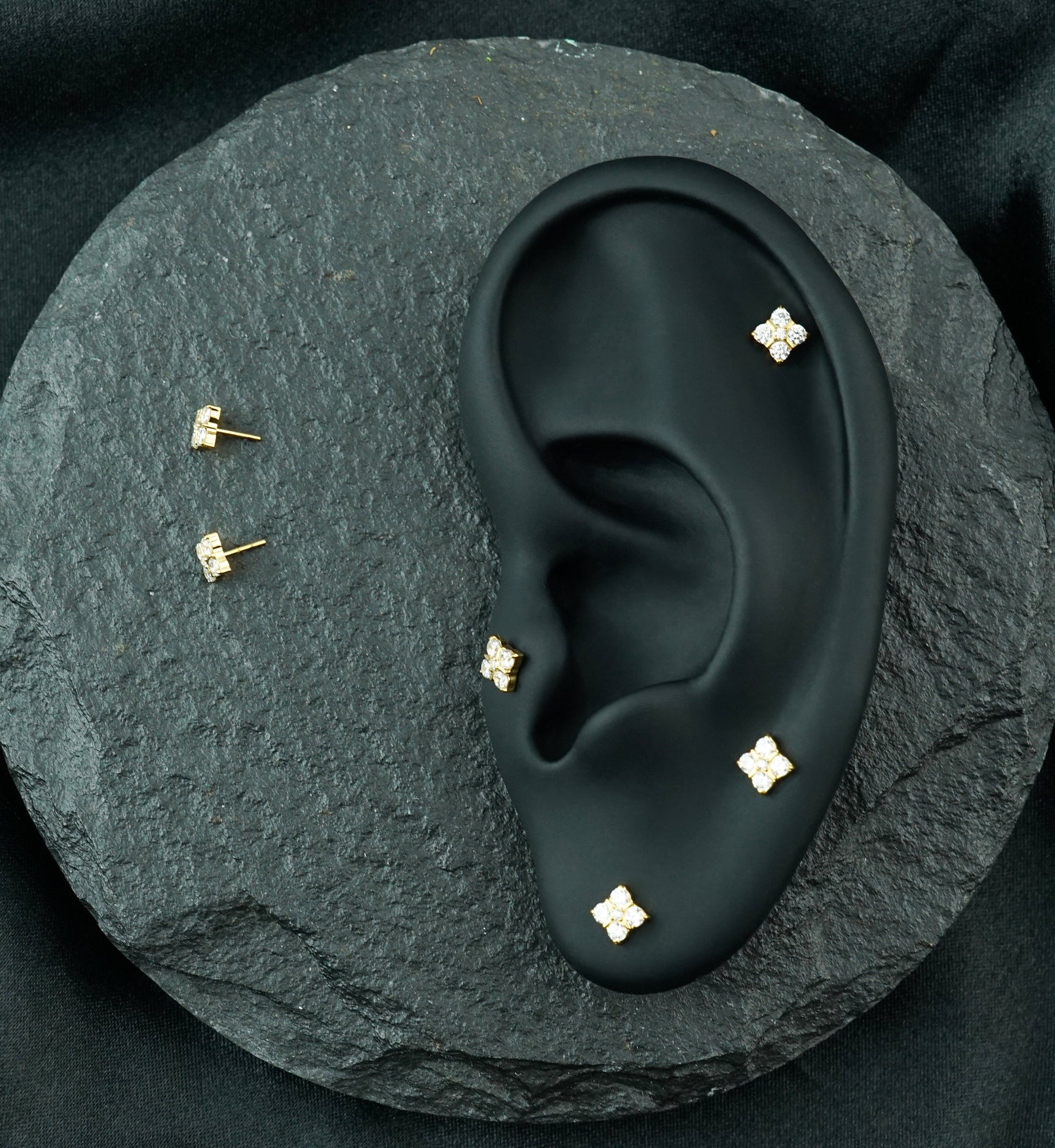 24kt Gold PVD Quadratic Clear CZ Titanium Threadless Top