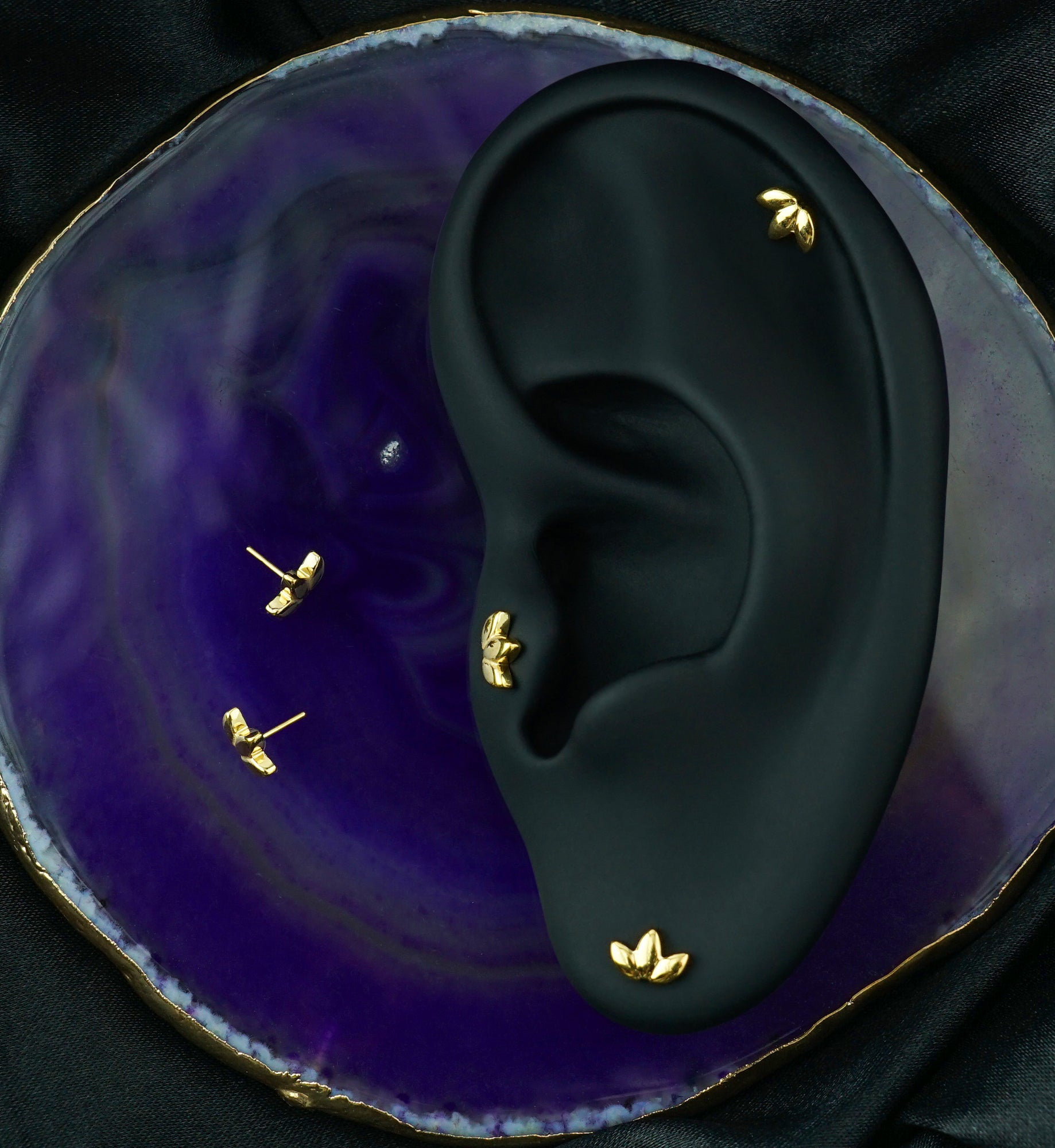 24kt Gold PVD Triple Empress Titanium Threadless Top