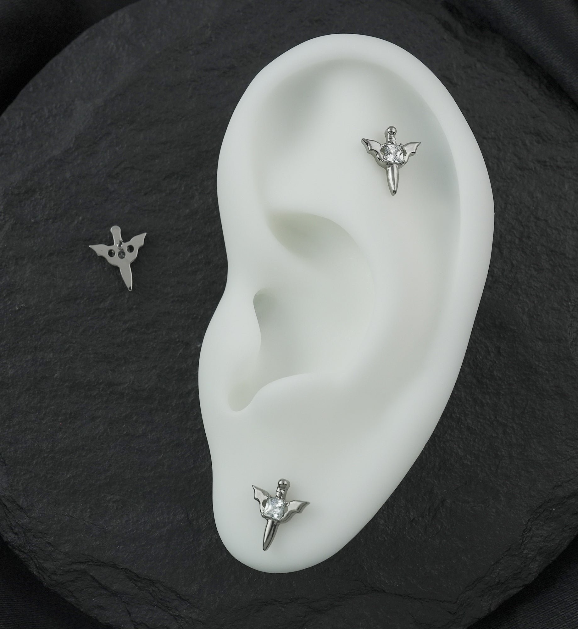 Bat Wing Dagger Square Clear CZ Titanium Threadless Top