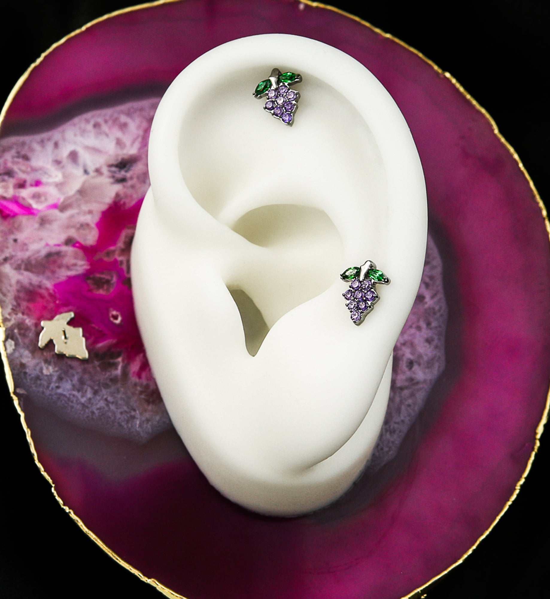 Valiant Grape Amethyst CZ Titanium Threadless Top