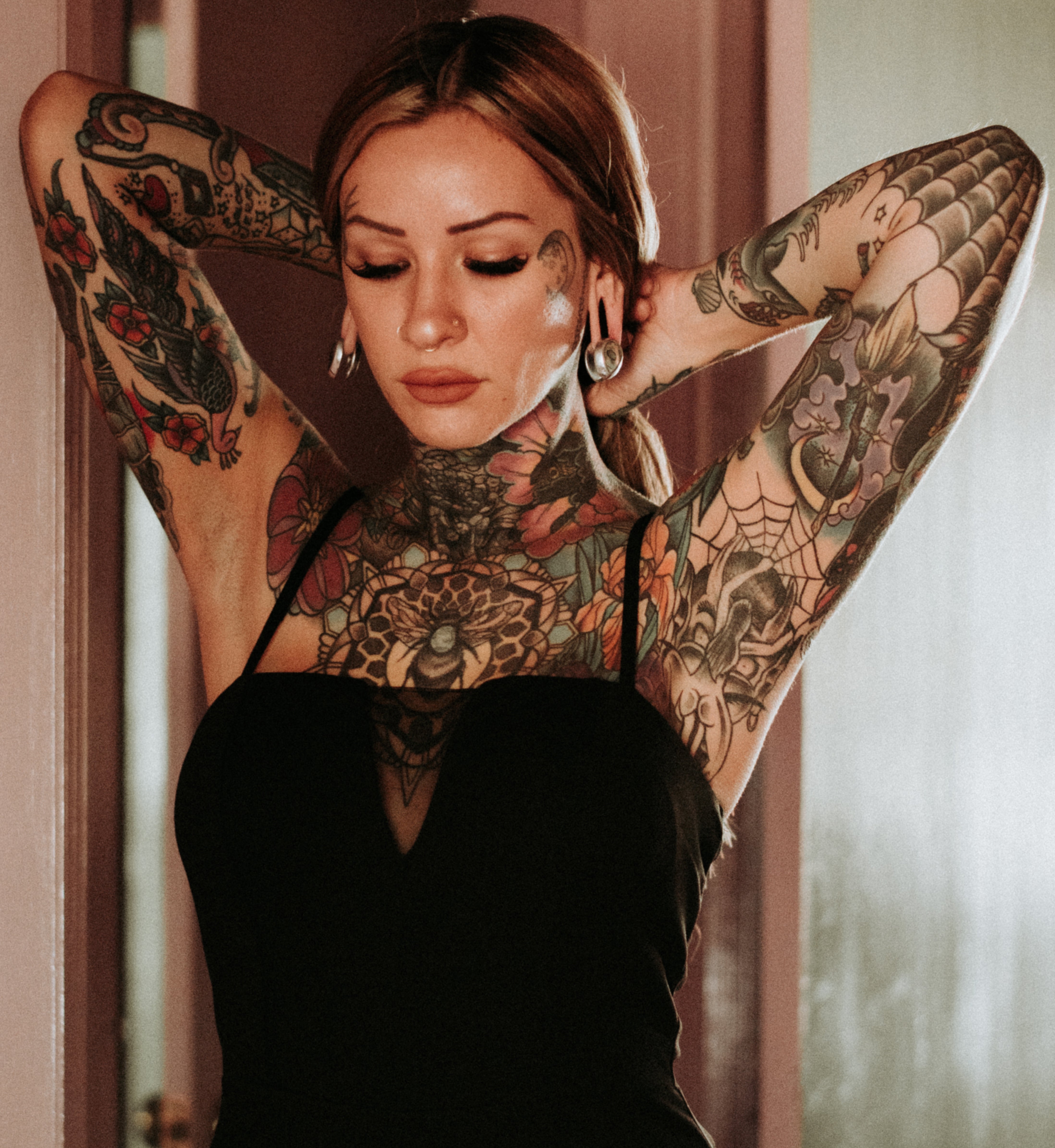 Abalone Knuckle White Brass Ear Weights