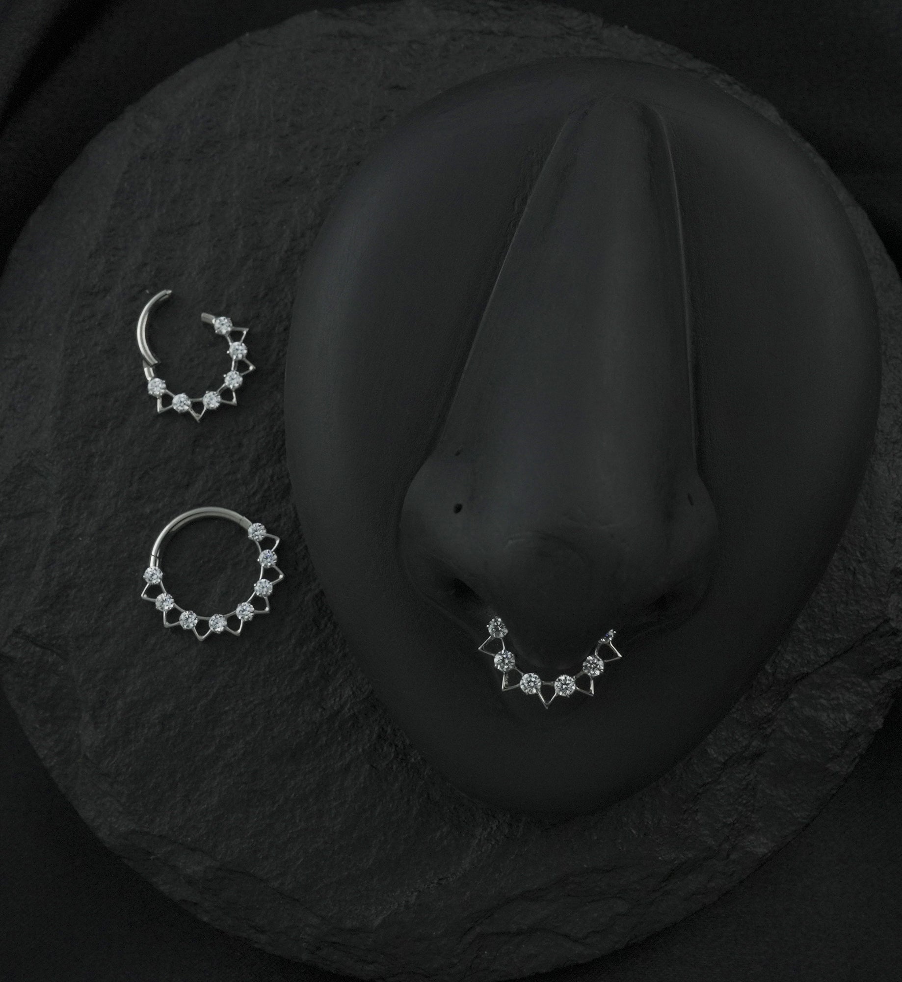 Alternate Triangle Clear CZ Titanium Hinged Segment Ring