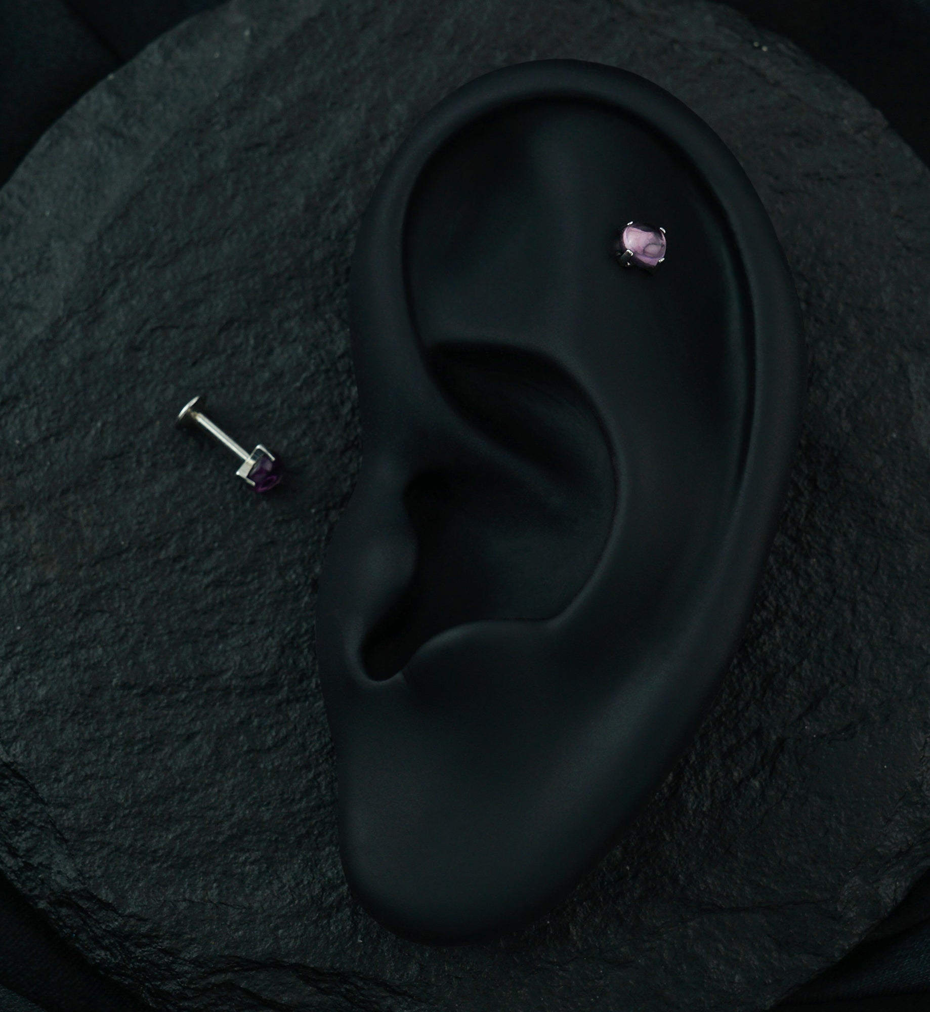 Amethyst Stone Prong Top Internally Threaded Labret