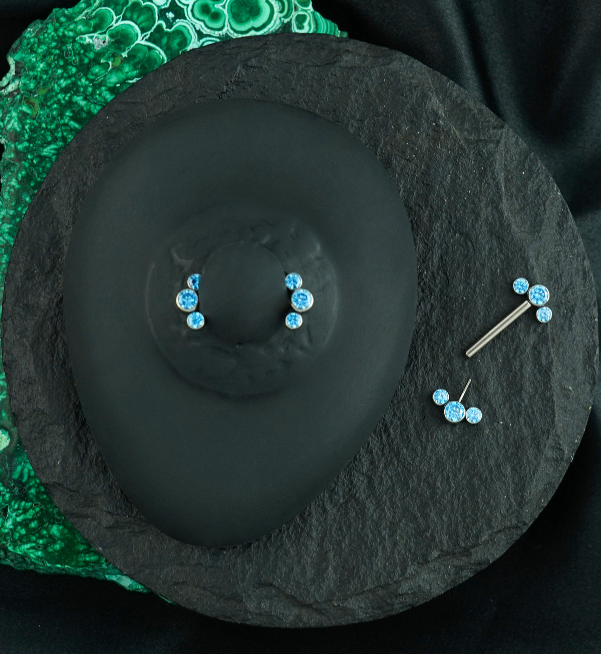 Aqua Cluster CZ Threadless Titanium Nipple Bars