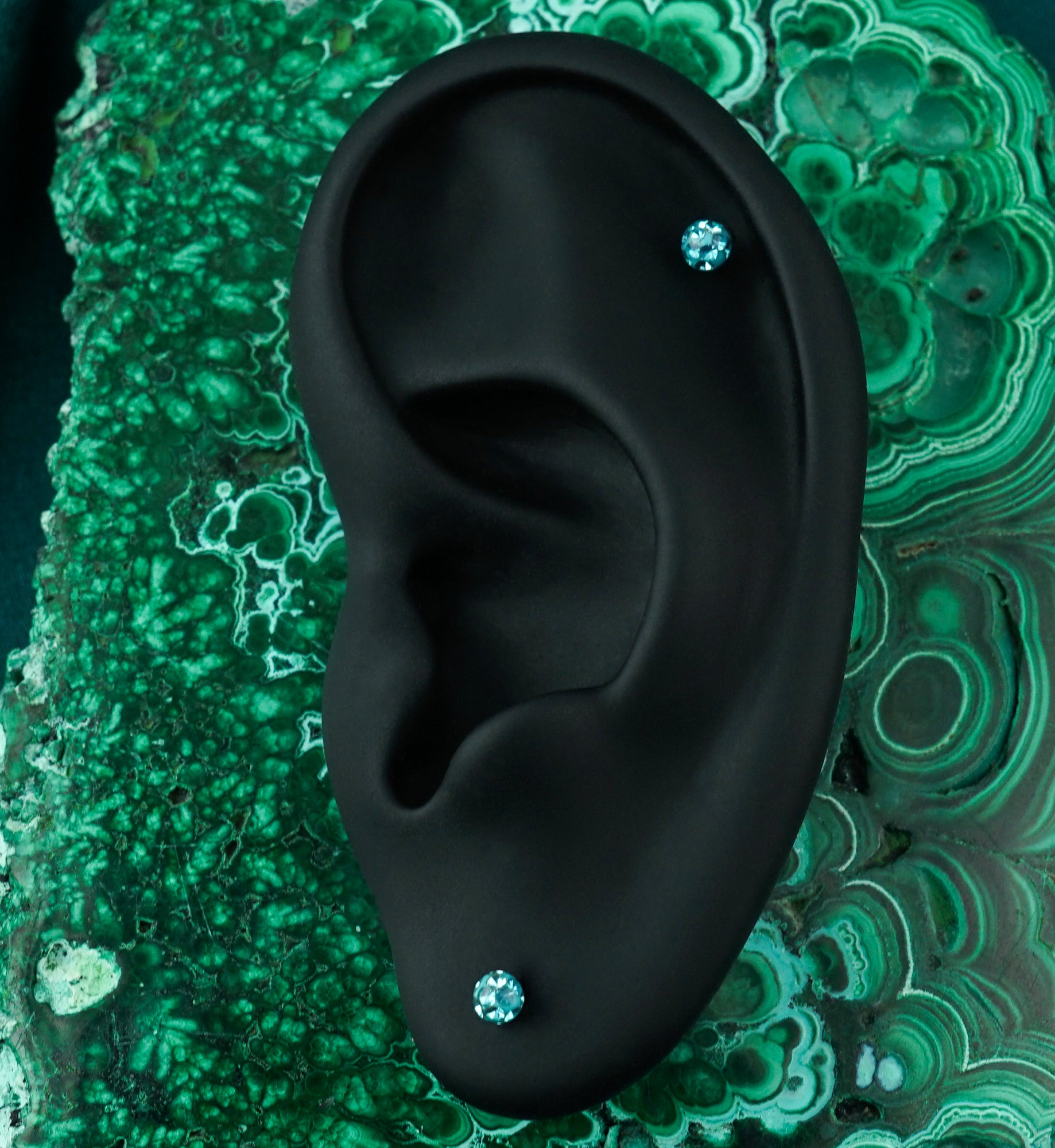 Aqua Glitterball Stainless Steel Labret