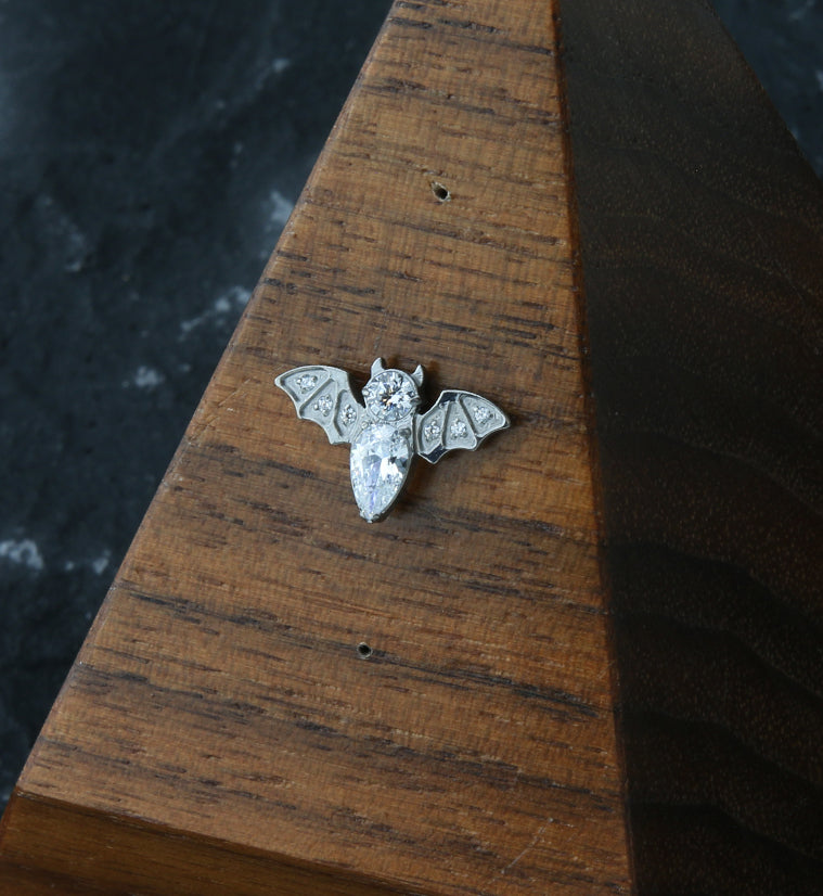 Bat Clear CZ Threadless Titanium Top