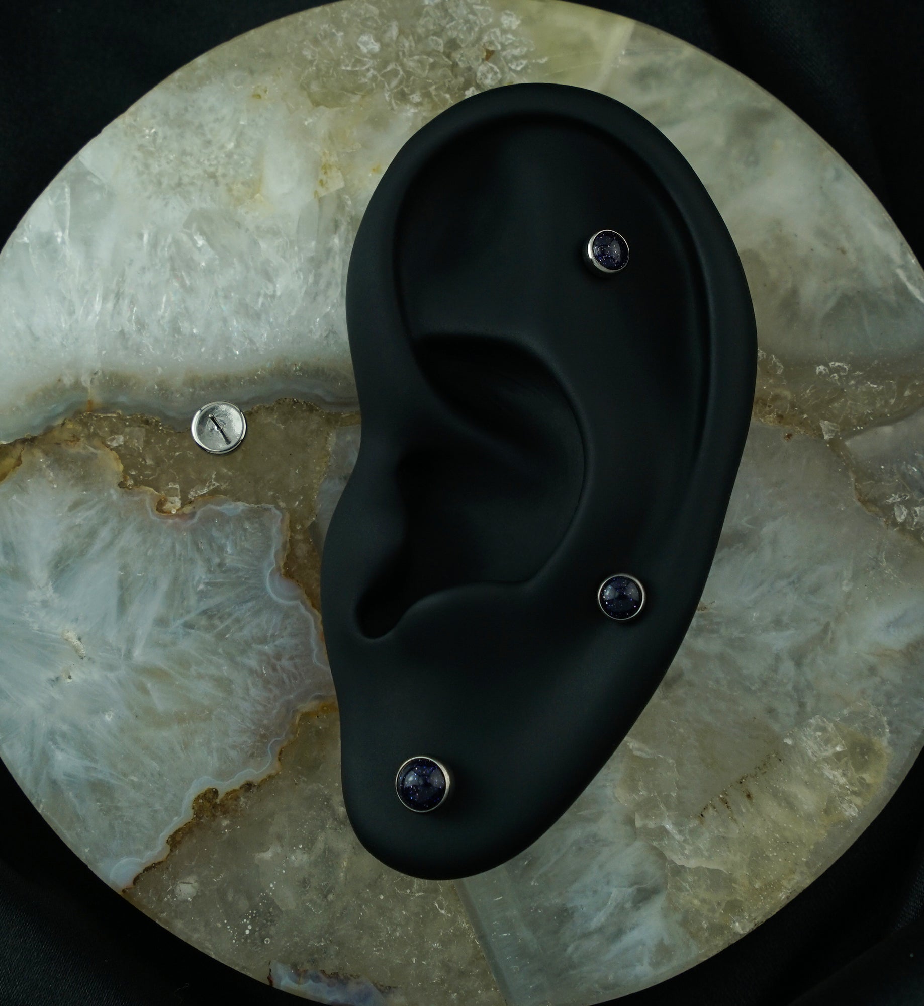 Bezel Blue Sandstone Titanium Threadless Top