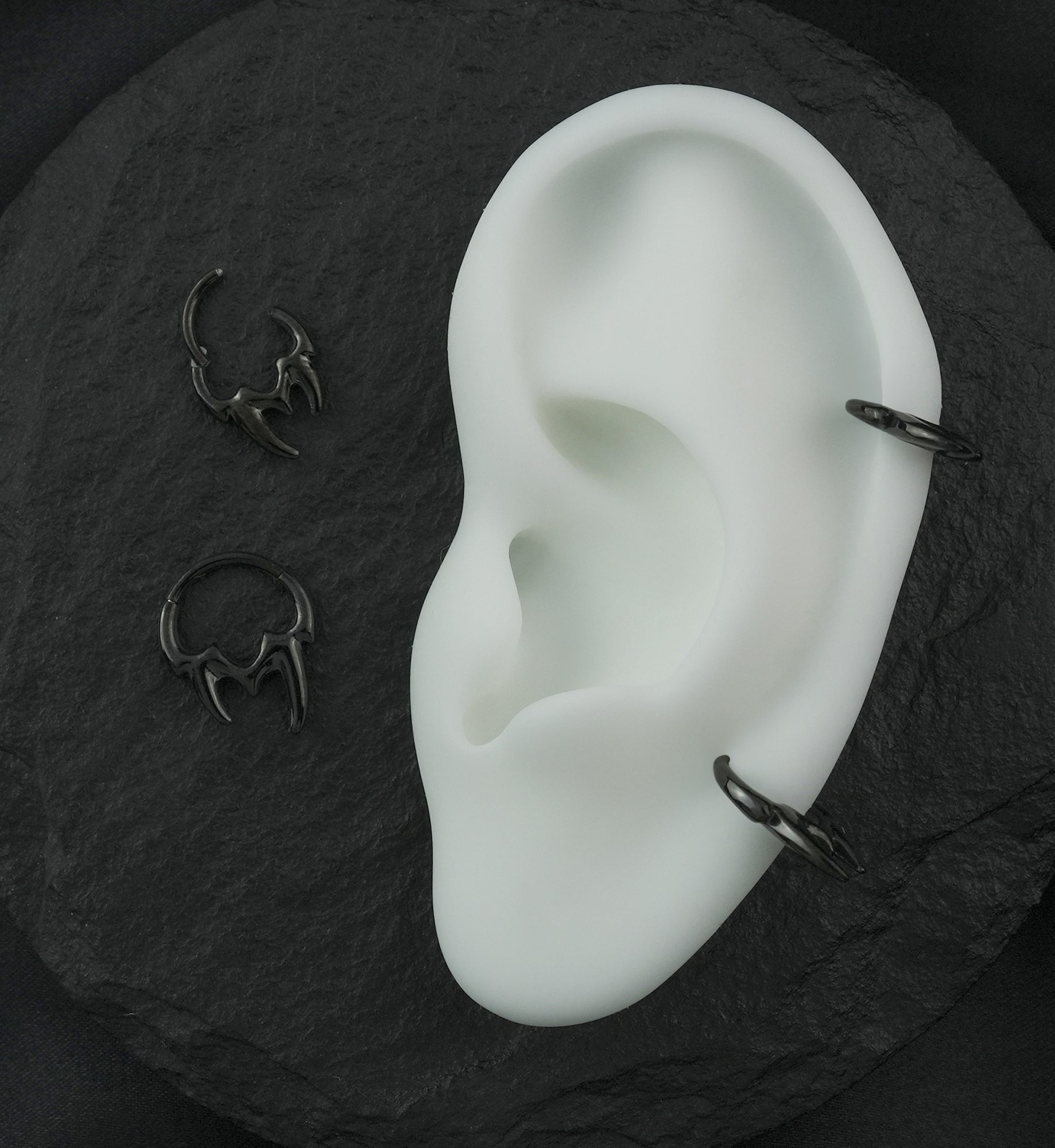 Black PVD Fangs Titanium Hinged Segment Ring