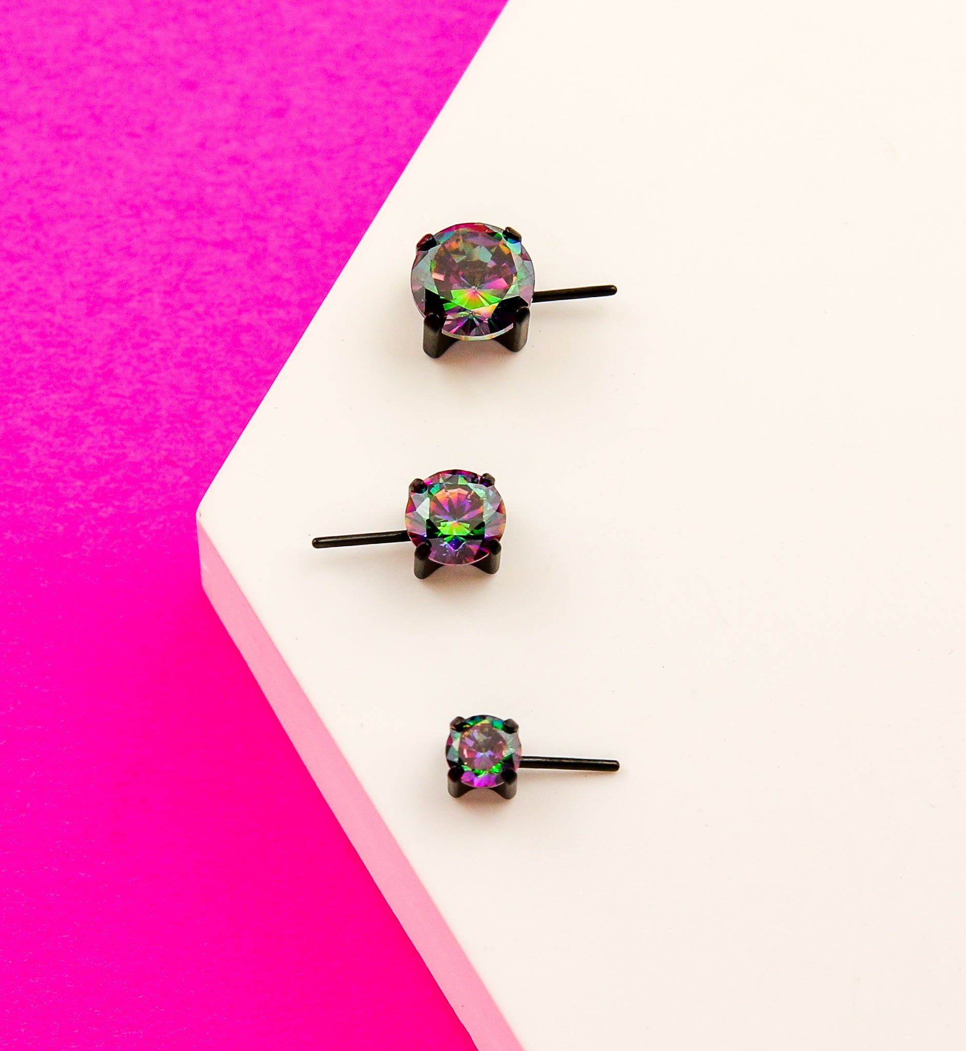 Black PVD Forward Facing Prong Black Aurora CZ Titanium Threadless Top