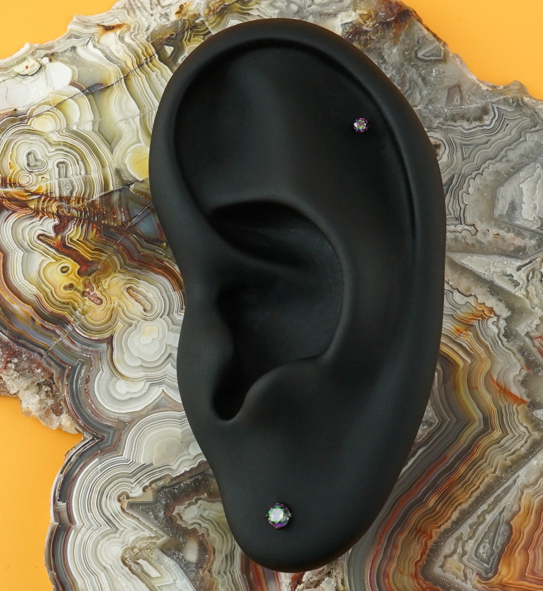 Black PVD Internally Threaded Black Aurora CZ Prong Mini Disc Labret