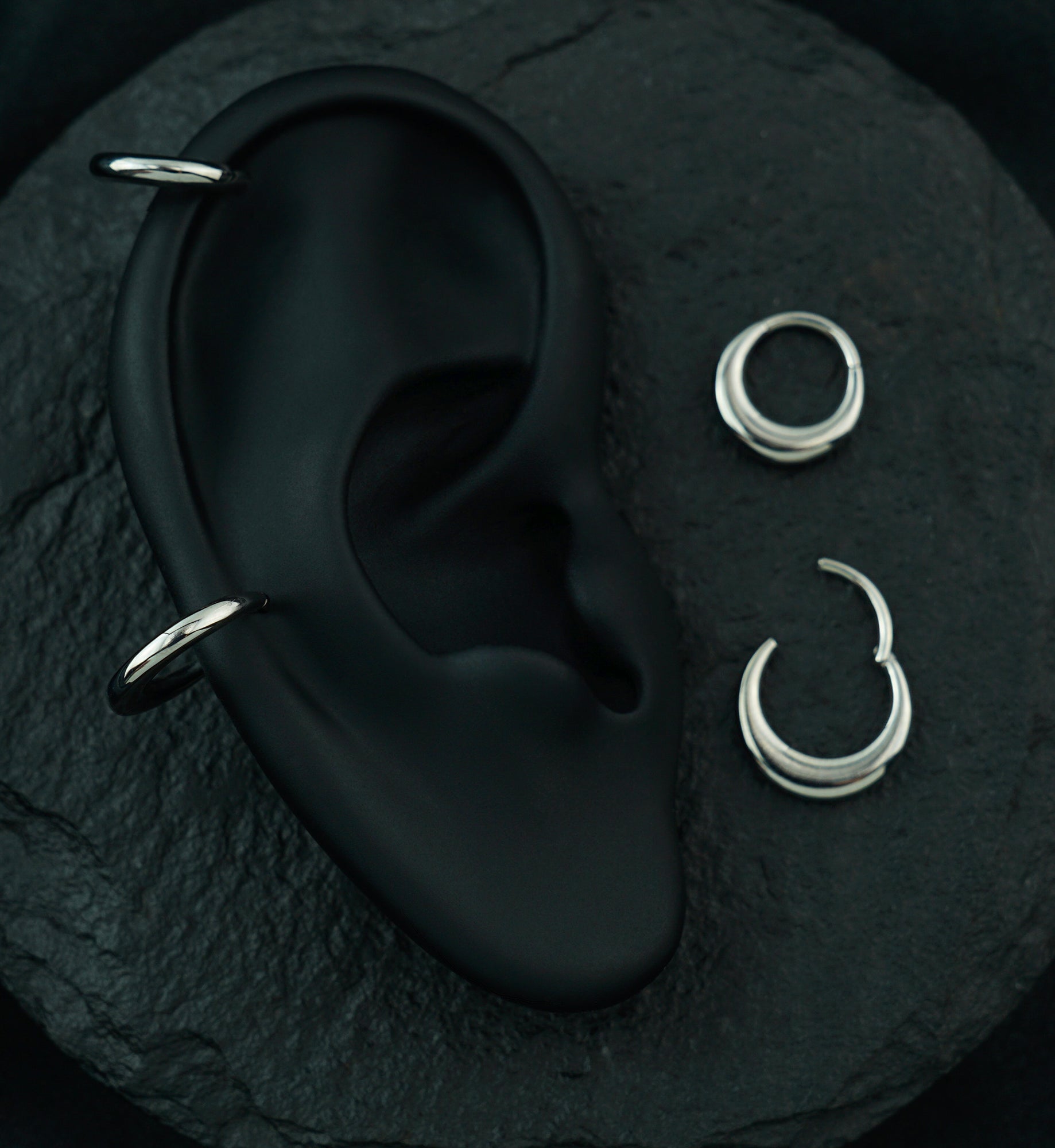 Broad Dome Titanium Hinged Segment Ring
