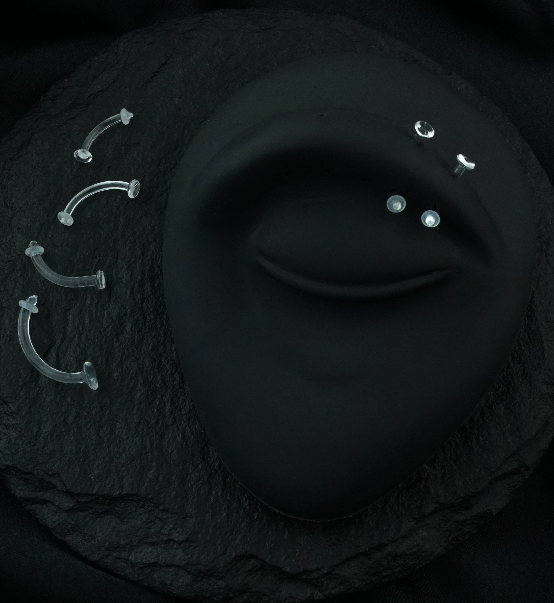 Clear Curved Retainer Bar