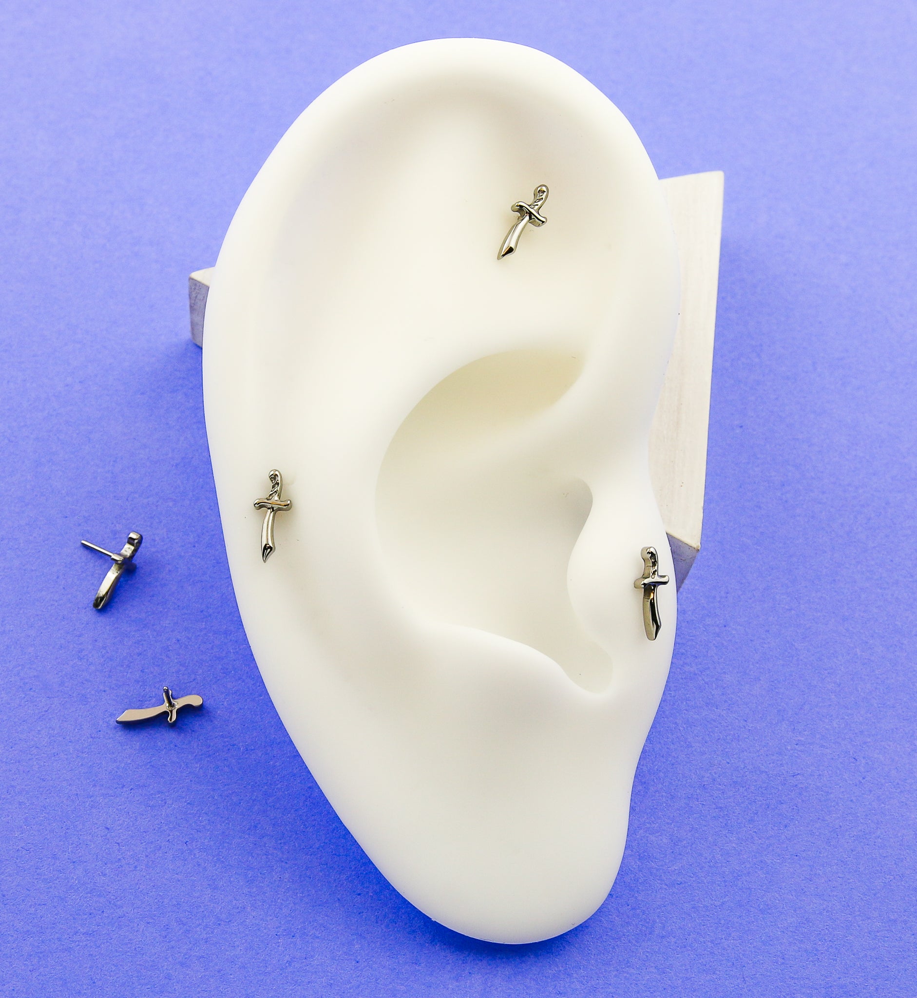 Cutlass Sword Titanium Threadless Top