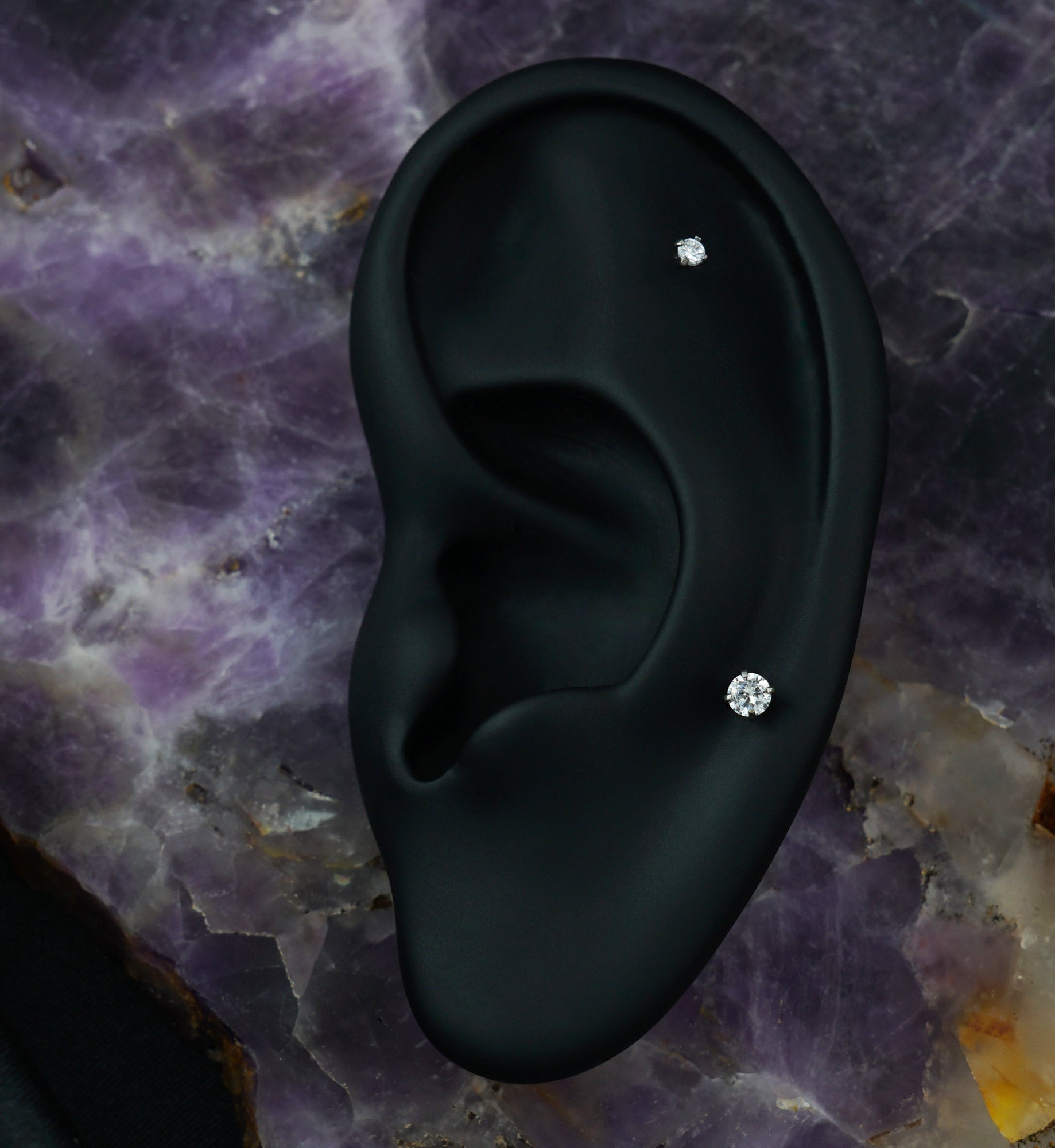 CZ Prong Titanium Internally Threaded Labret