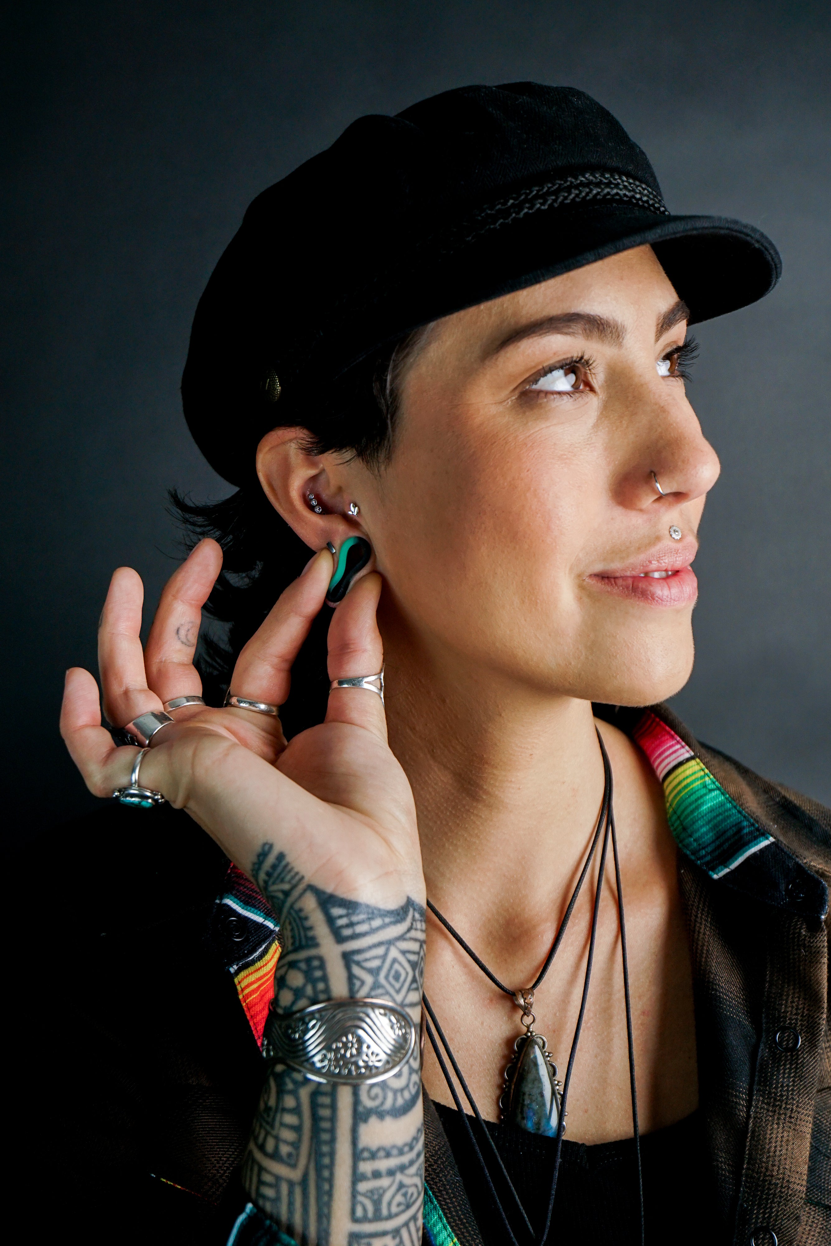 Emerald And Black Double Flare Silicone Tunnel Plugs