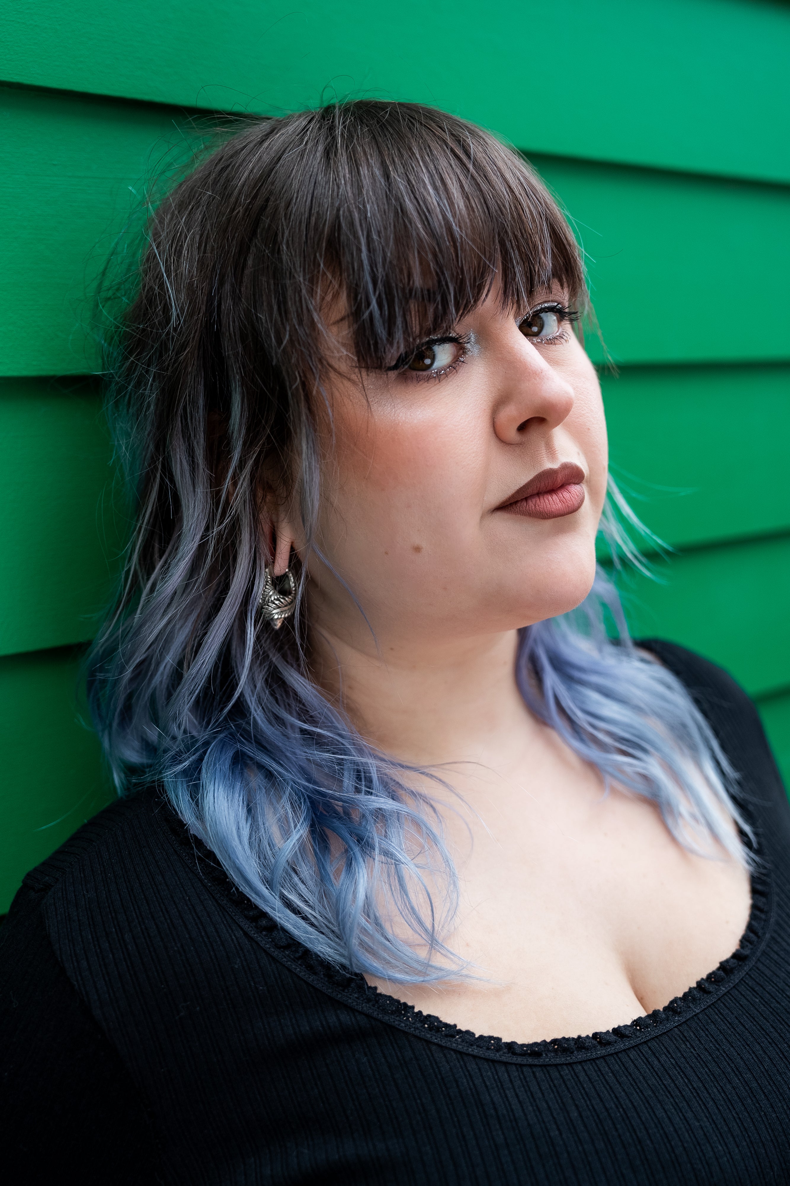 Feathered White Brass Hinged Ear Weights