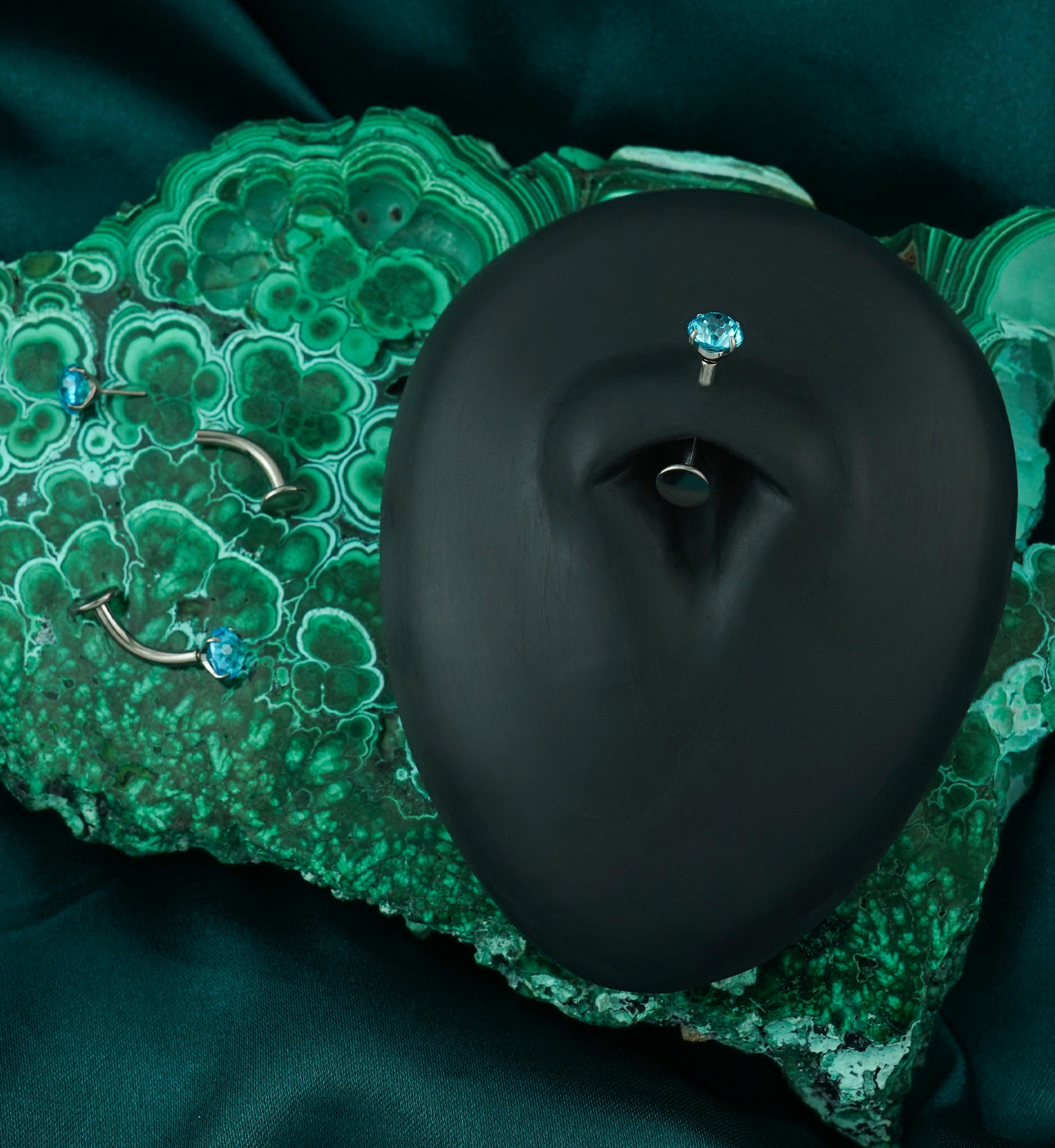 Fireworks Aqua CZ Titanium Threadless Floating Belly Button Ring