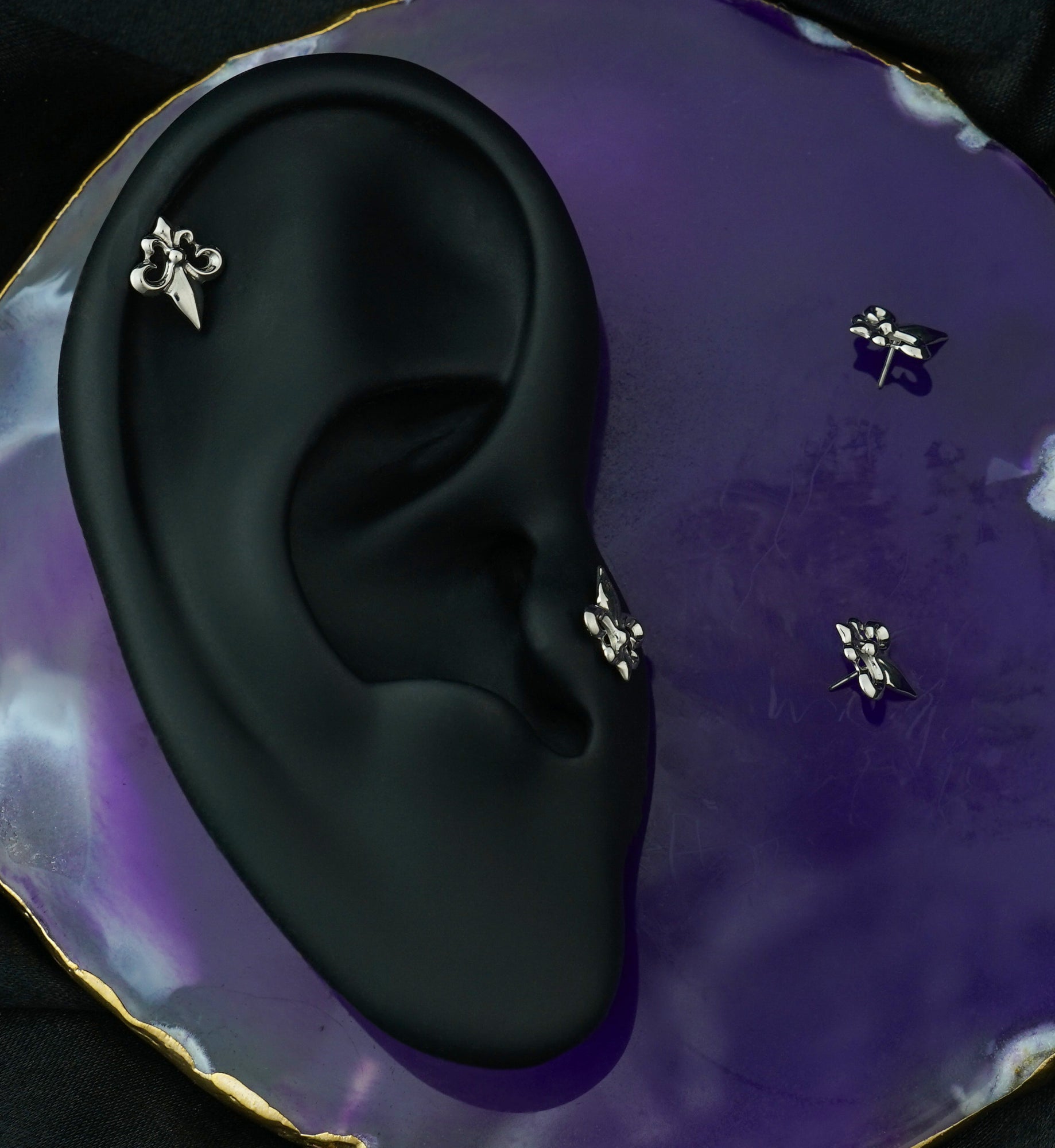 Fleur De Lis Titanium Threadless Top