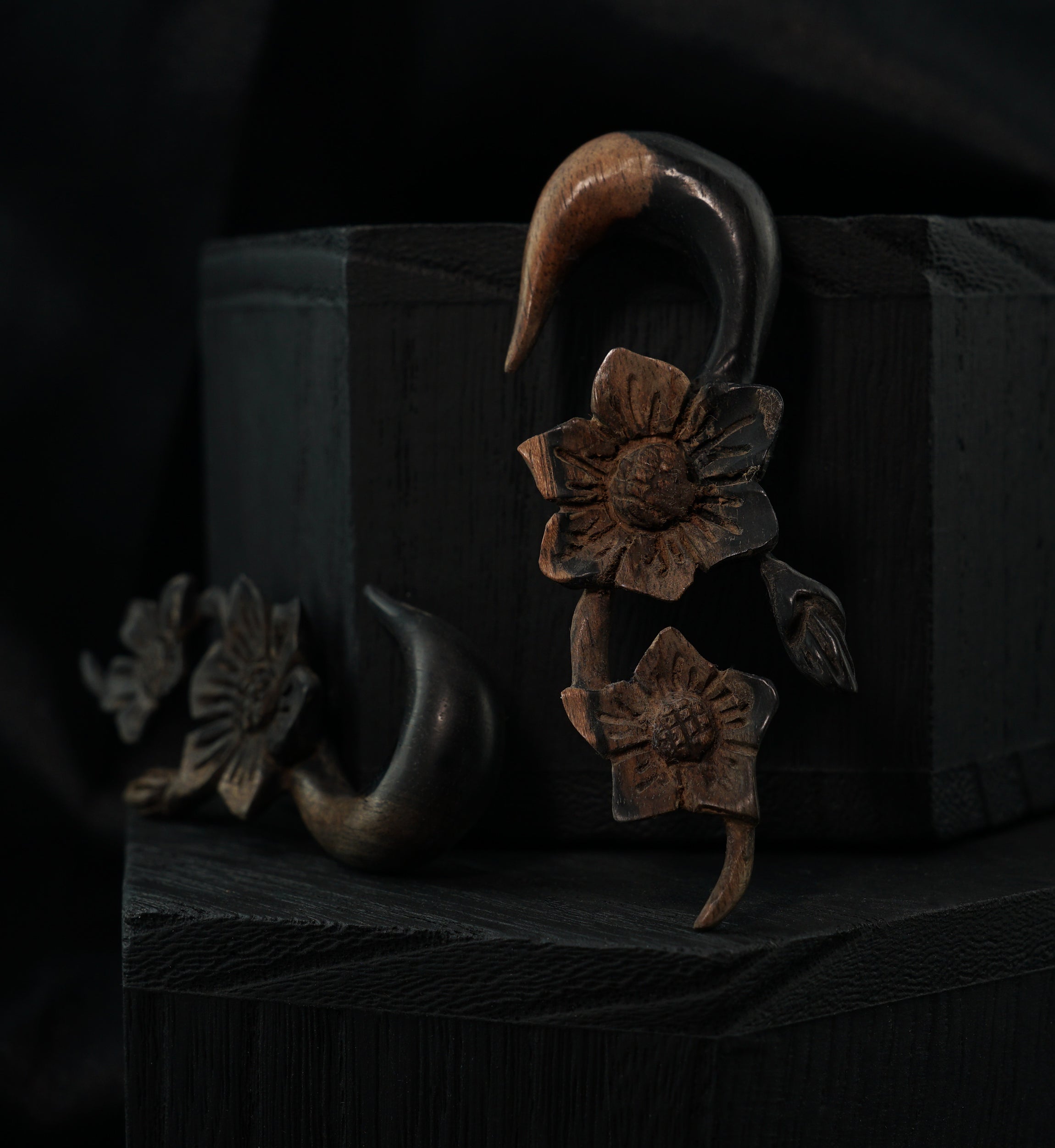 Flower Patch Areng Wood Hangers