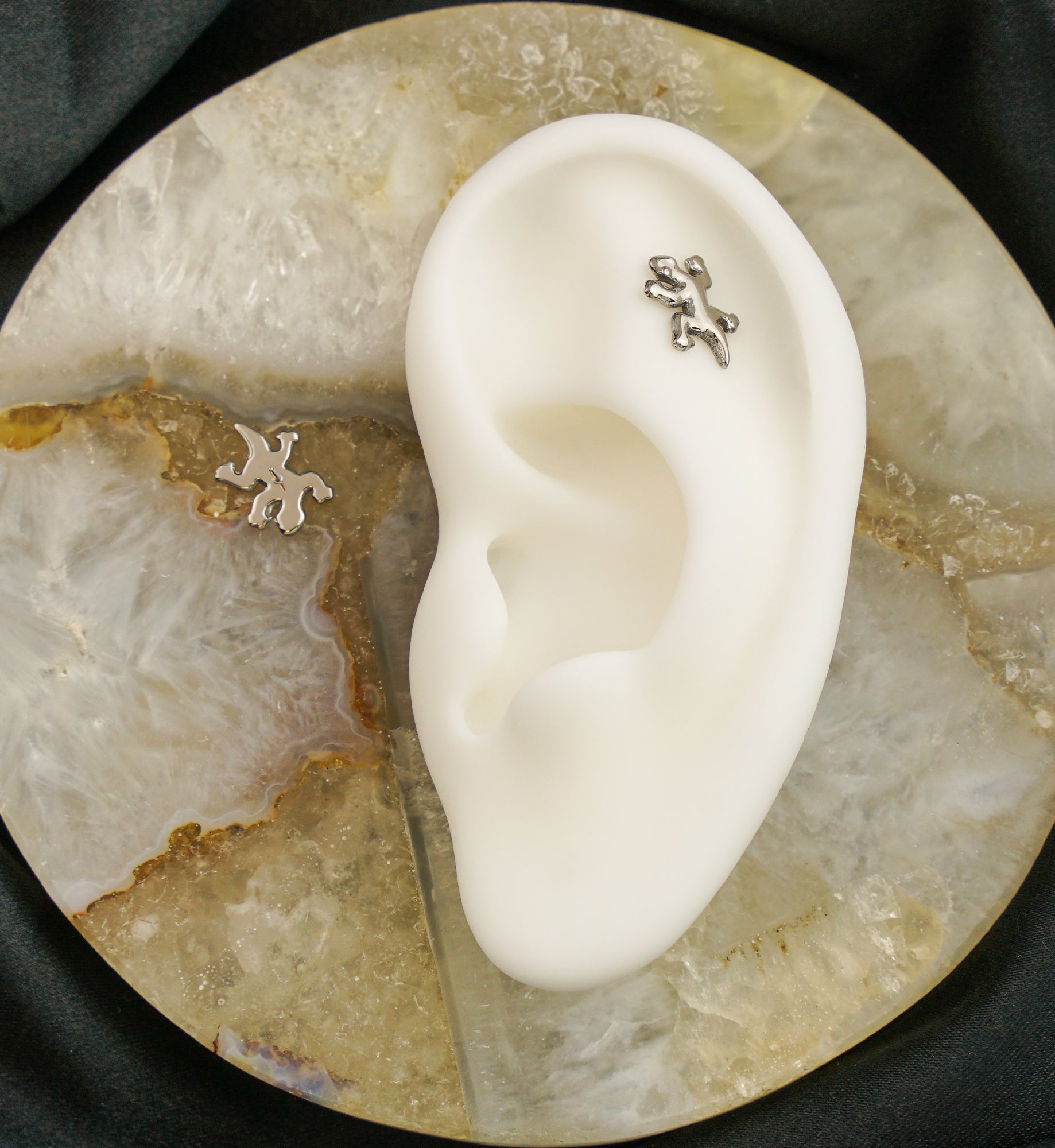 Gecko Threadless Titanium Top