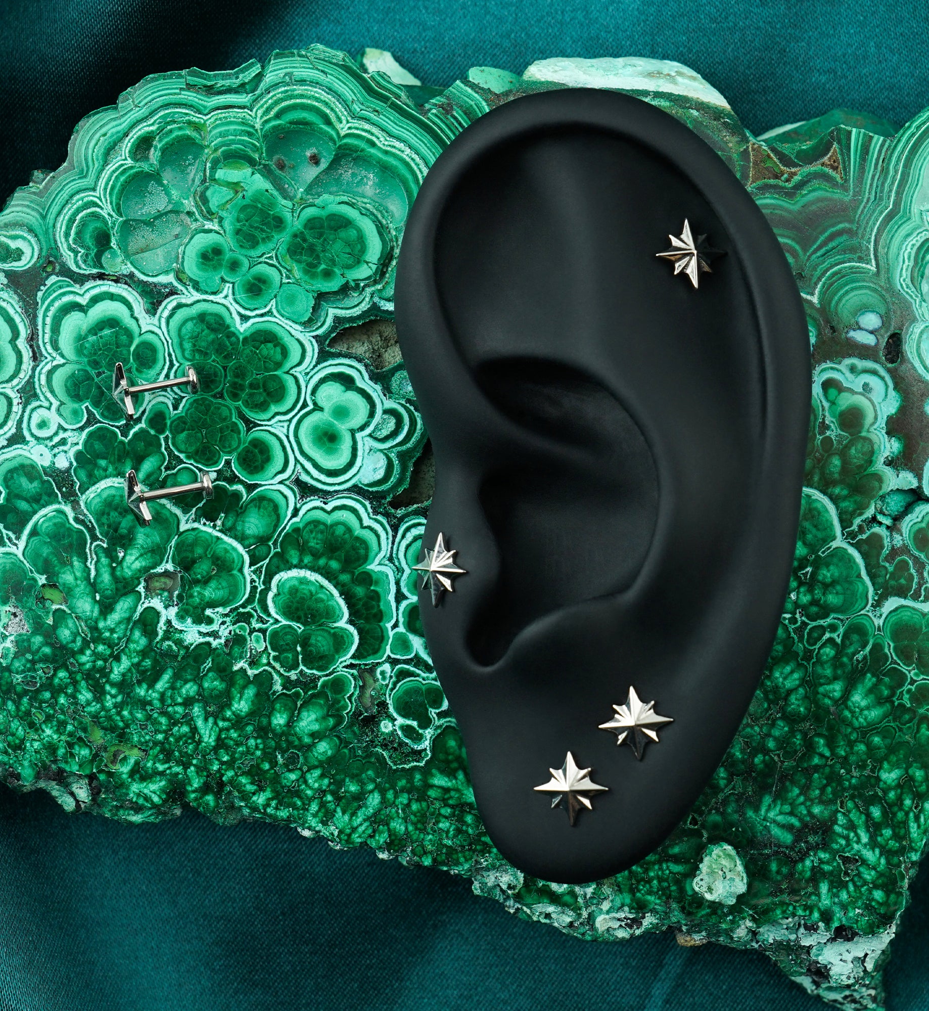 Geo North Star Titanium Threadless Labret