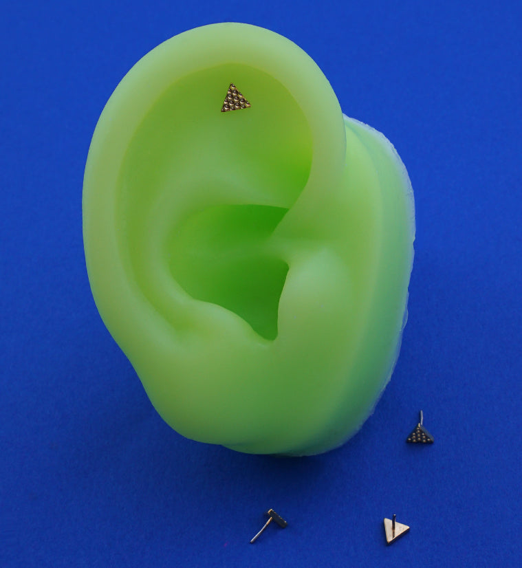 Gold PVD Beaded Triangle Titanium Threadless Top