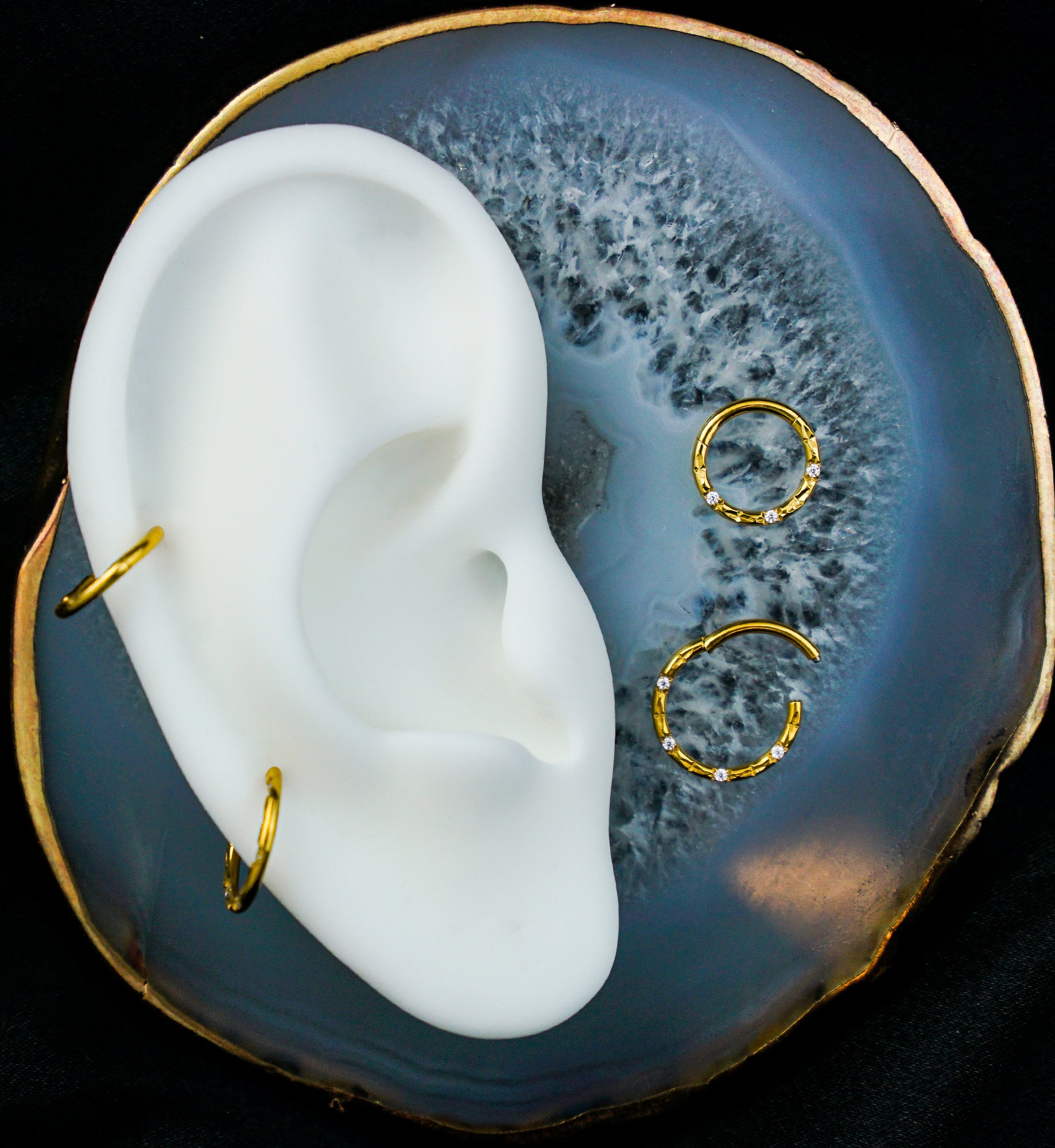 gold-pvd-faceted-baguette-clear-cz-hinged-segment-ring-2