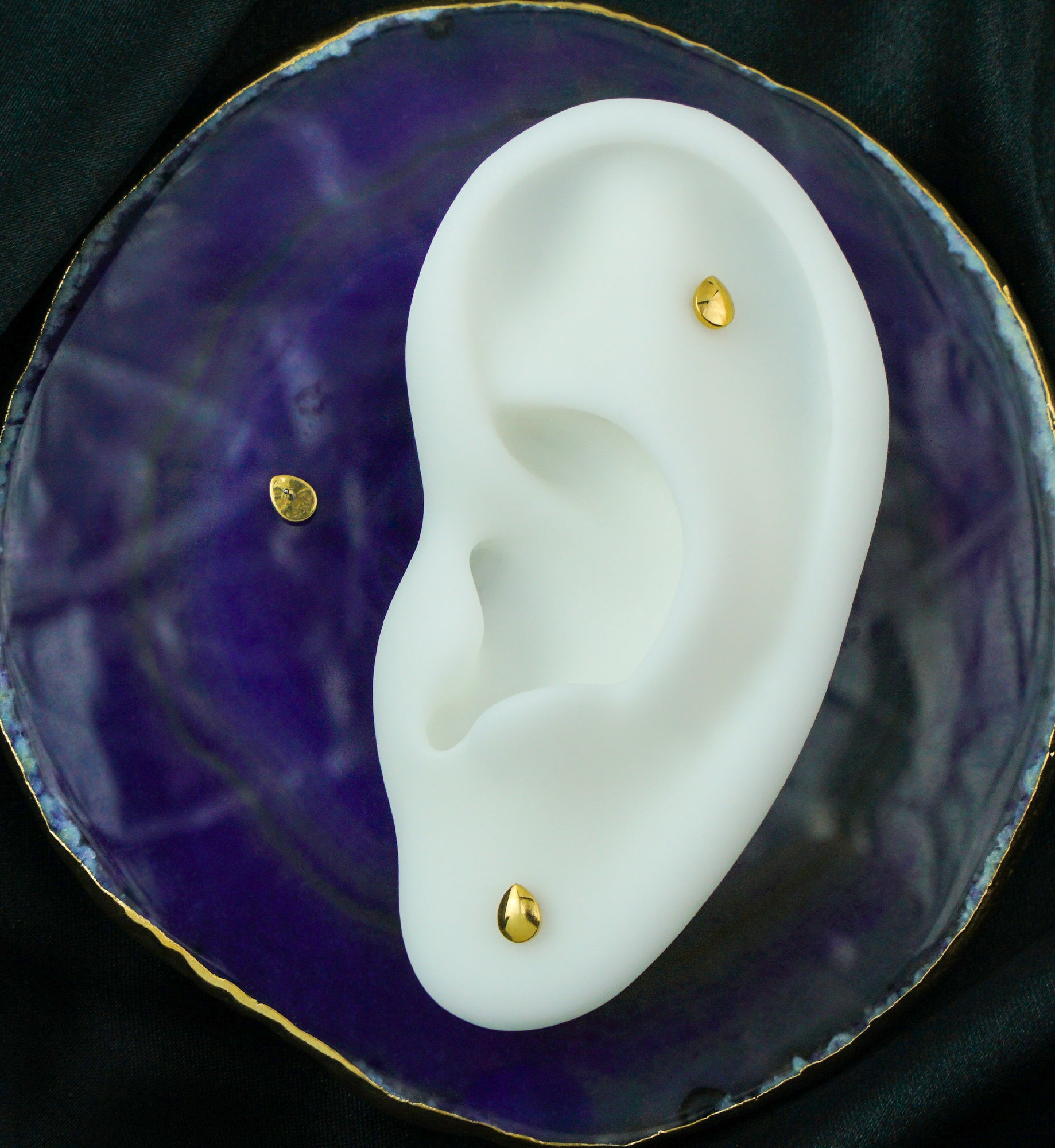 Gold PVD Rounded Teardrop Titanium Threadless Top