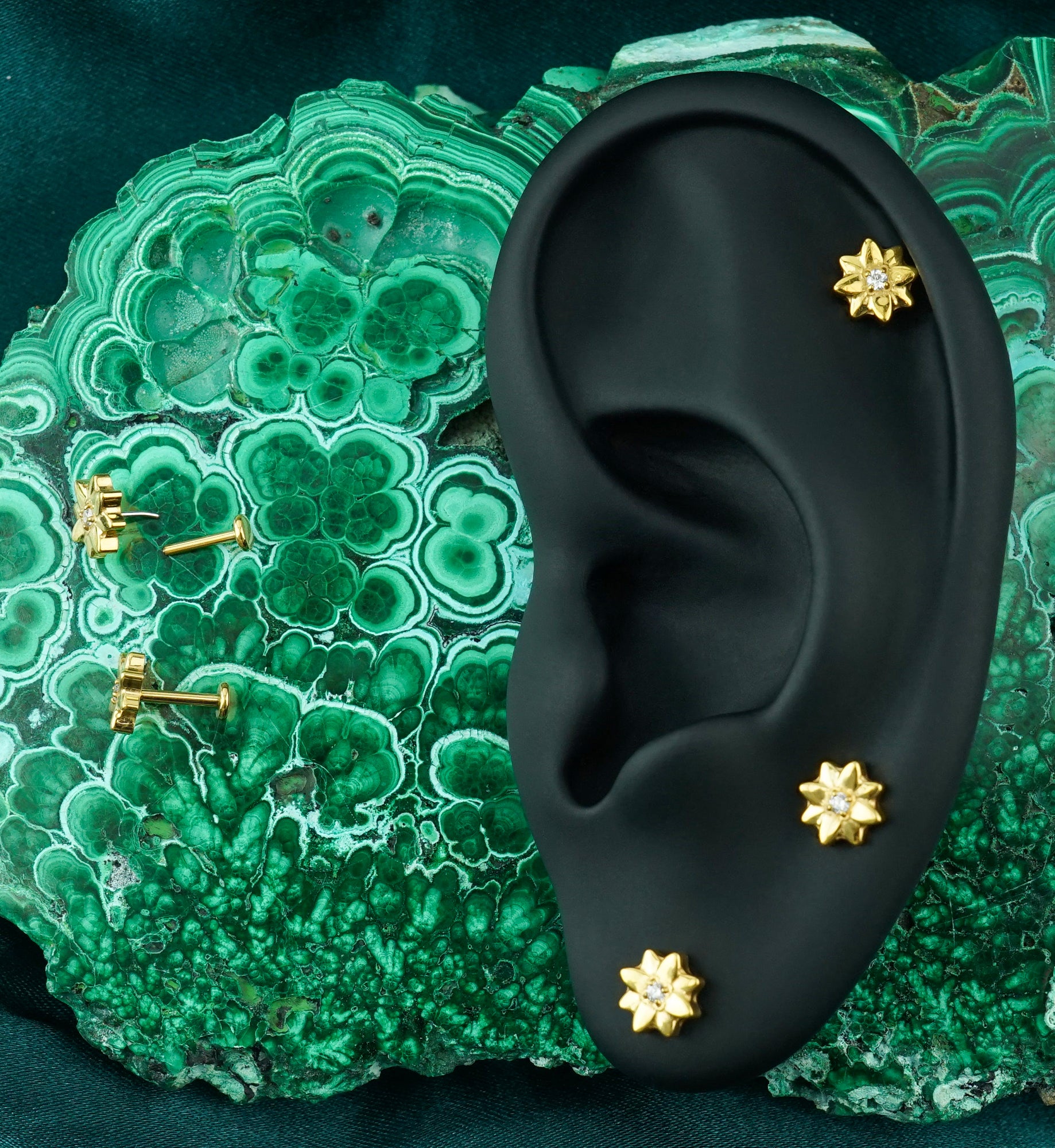 Gold PVD Tithonia Clear CZ Titanium Threadless Labret