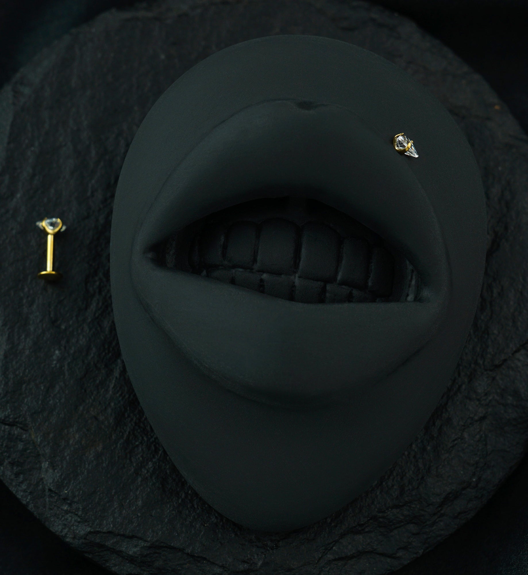 Gold PVD Triangle CZ Prong Internally Threaded Labret